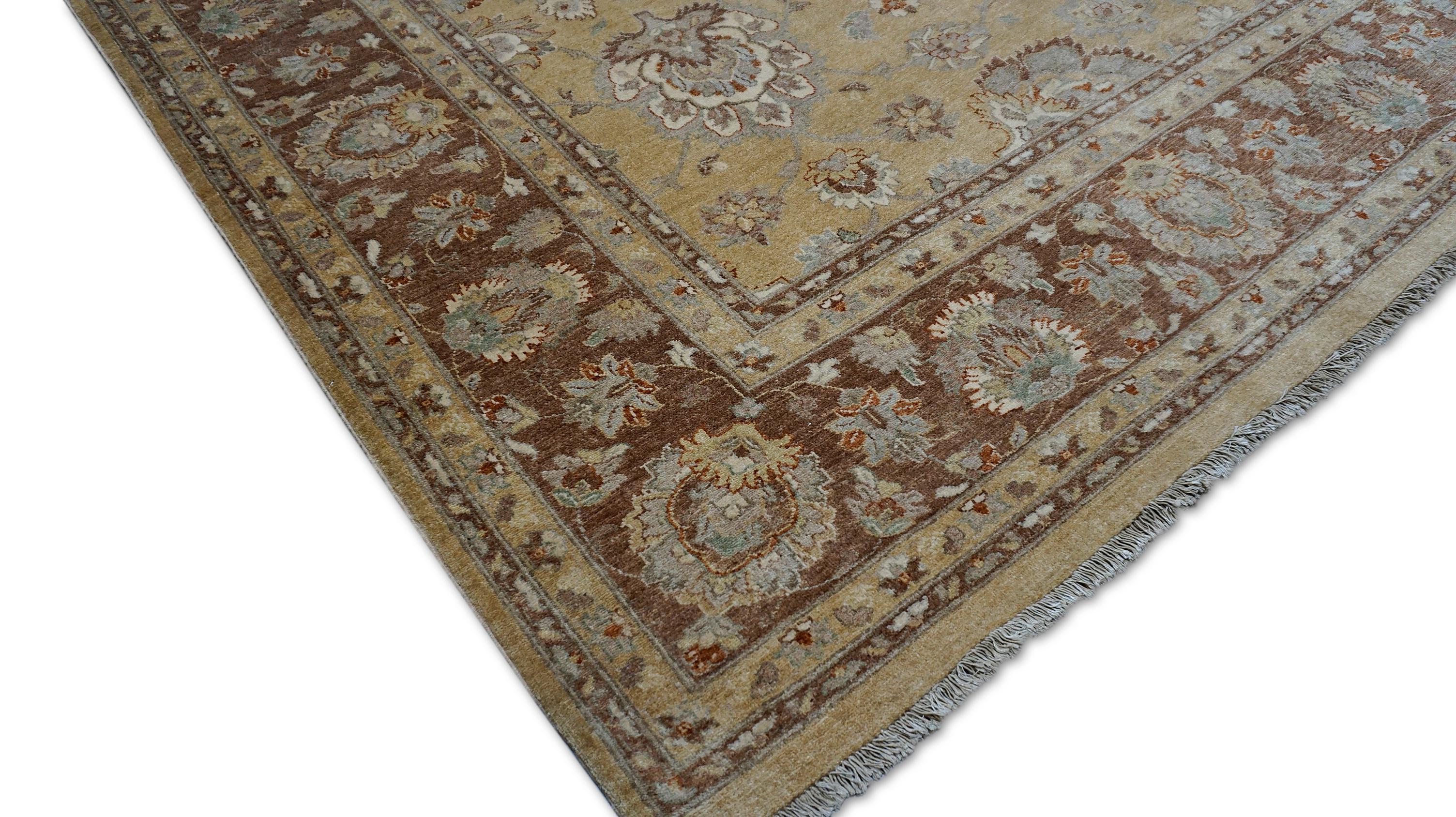 Pakistanais Neo-Classical Tan with Camel and Chestnut Border Wool Rug 8'11''x12'2'' en vente