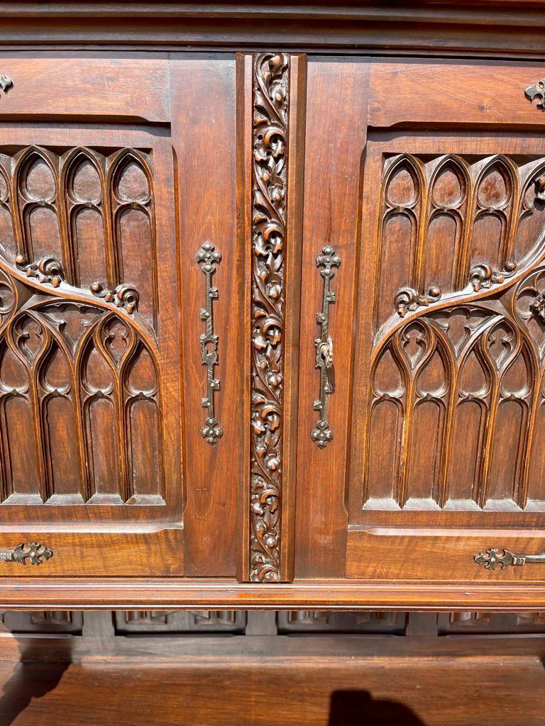 Neo-Gothic Carved Walnut Buffet, 19th Century 11