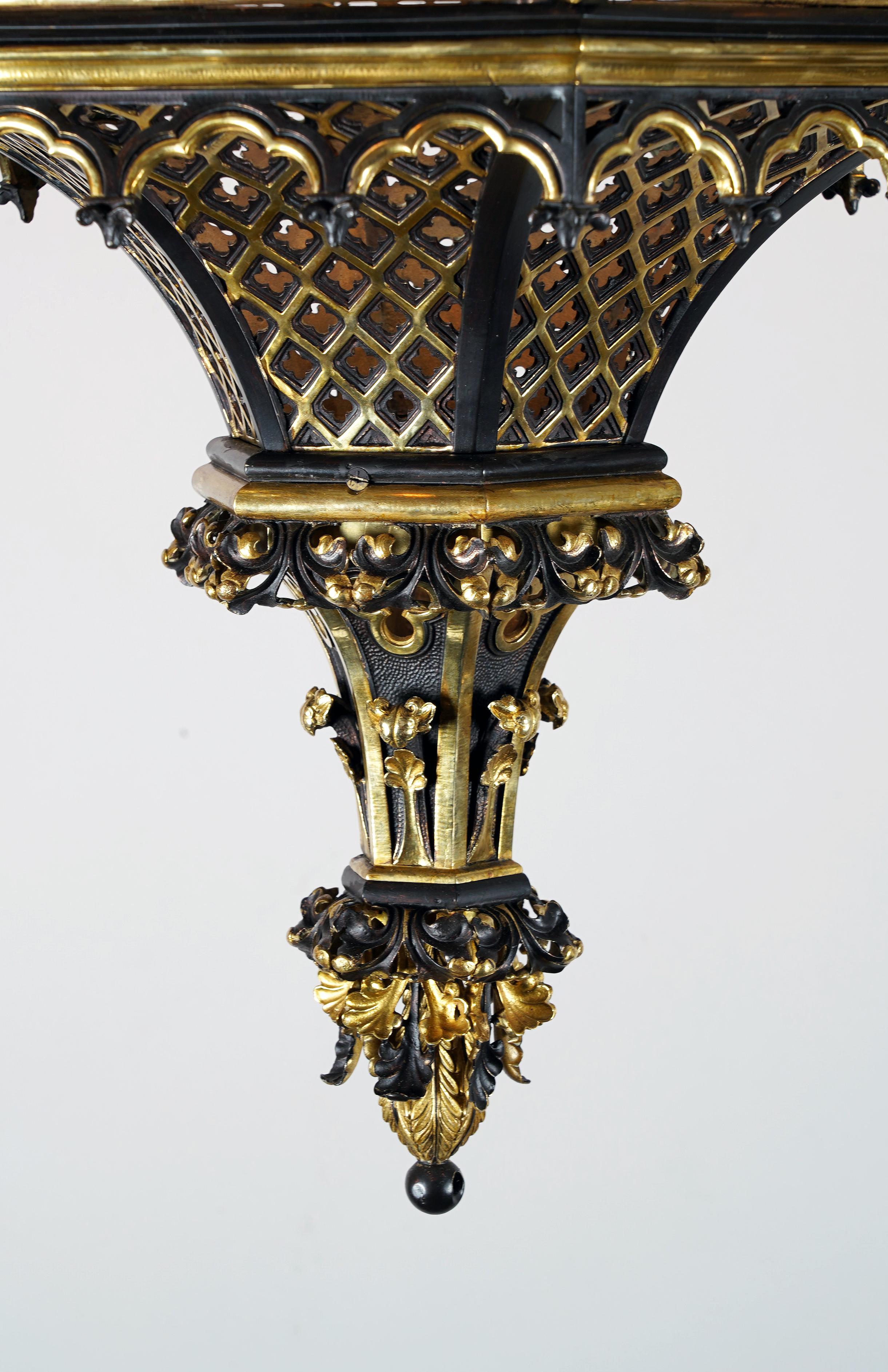 Bronzo Lampadario neogotico, Francia, 1870 circa in vendita