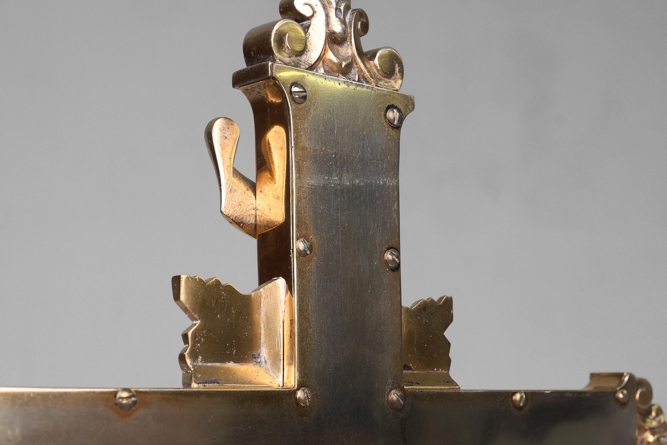 Neo-gothic crucifix with a corpus made of polished copper, France ca. 1850 For Sale 1