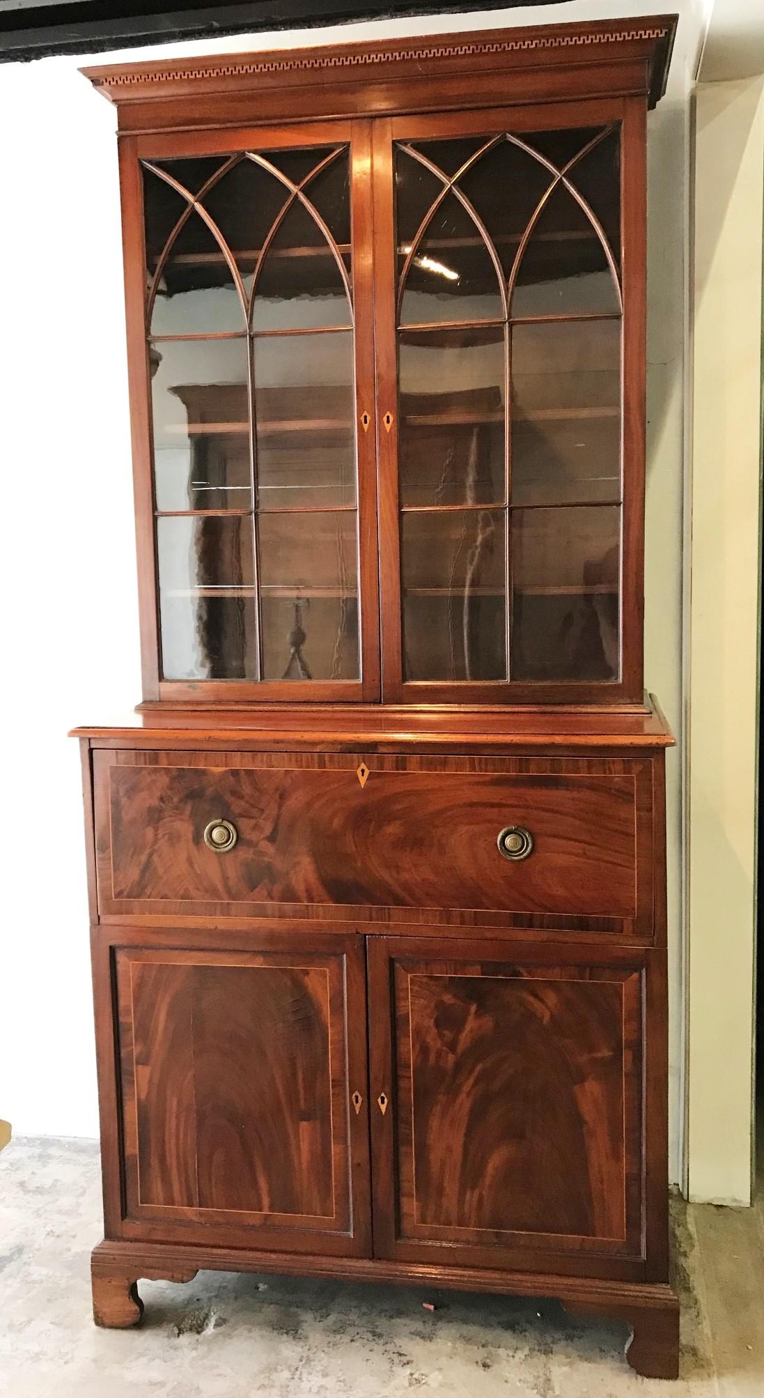 Hand-Crafted Neo-Gothic Early 19th Century Classical English Regency Bookcase Secretary Desk For Sale