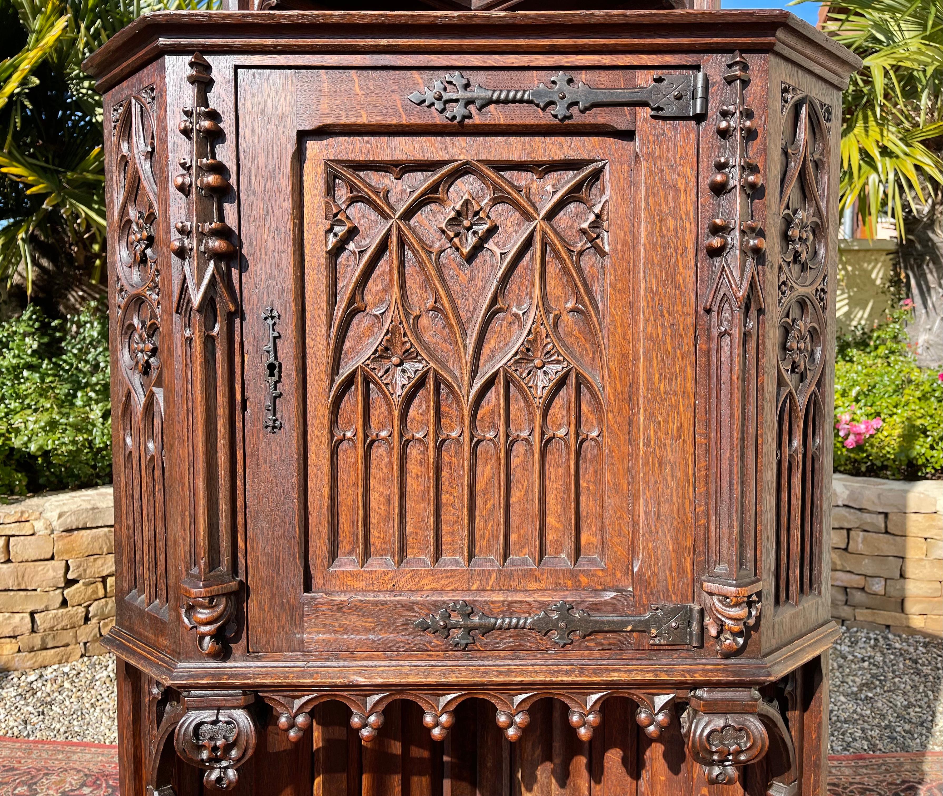French Neo-Gothic Style Carved Oak Corner, 19th Century