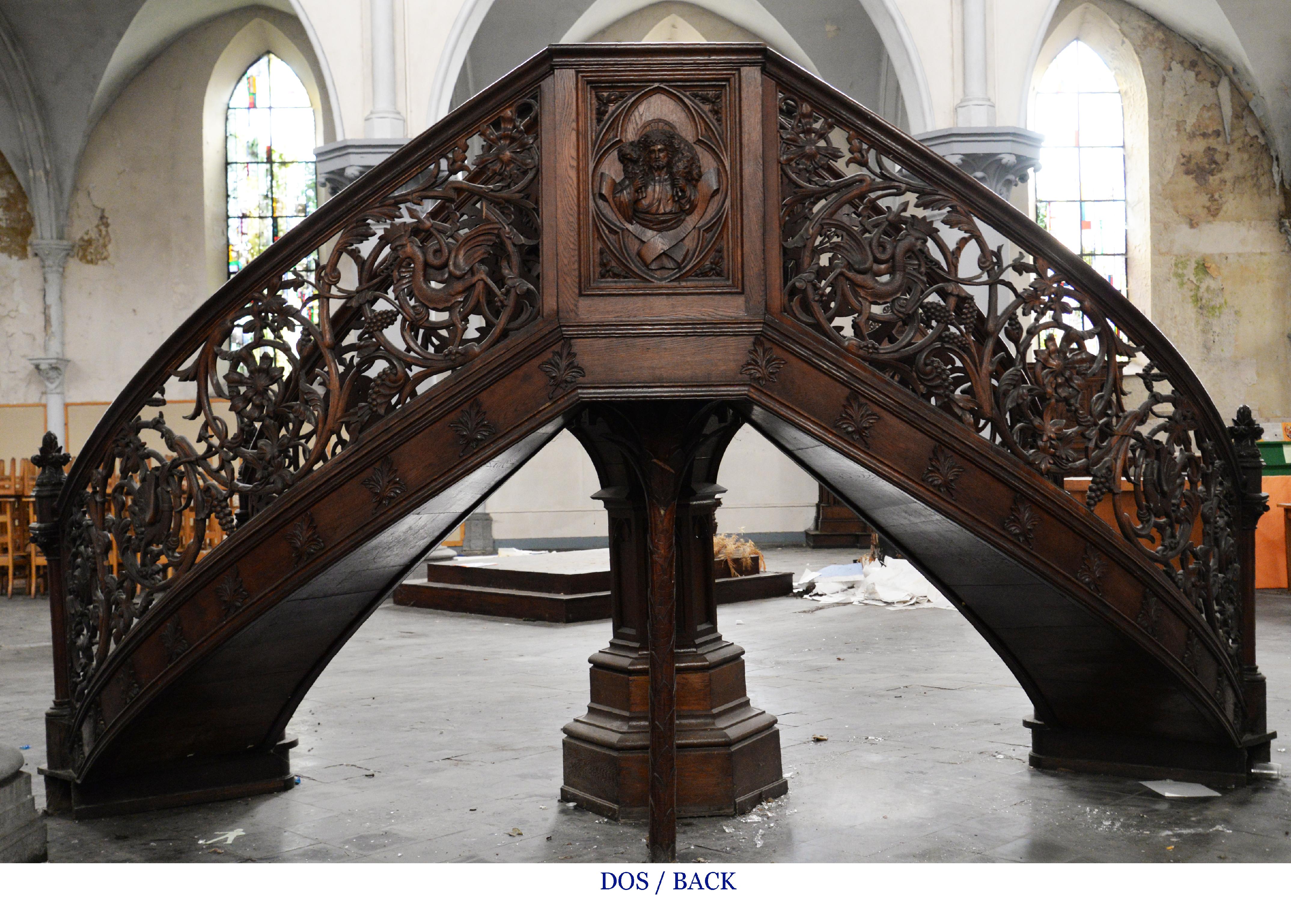 Neo-Gothic style preaching pulpit in oak In Good Condition For Sale In SAINT-OUEN-SUR-SEINE, FR
