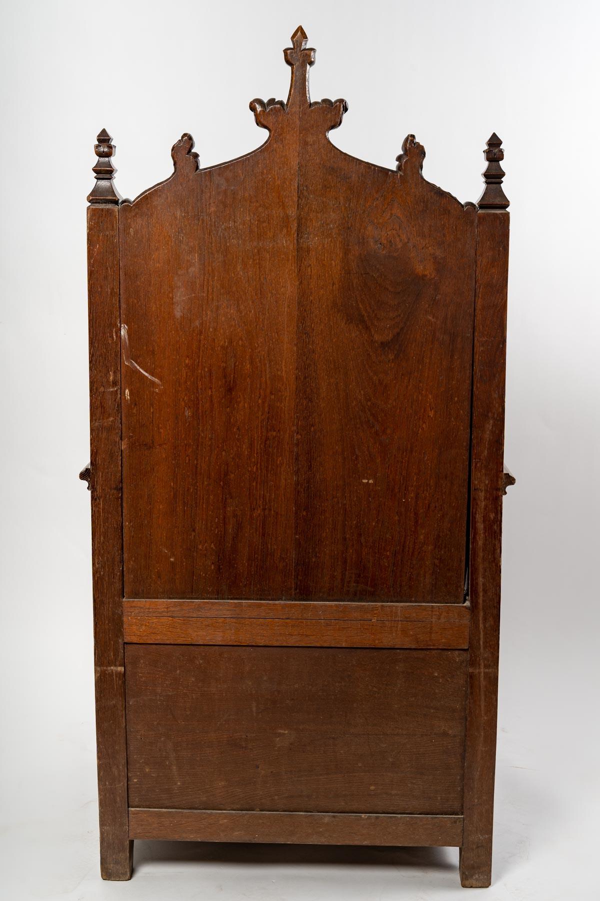 European Neo-Gothic walnut armchair, 19th century For Sale