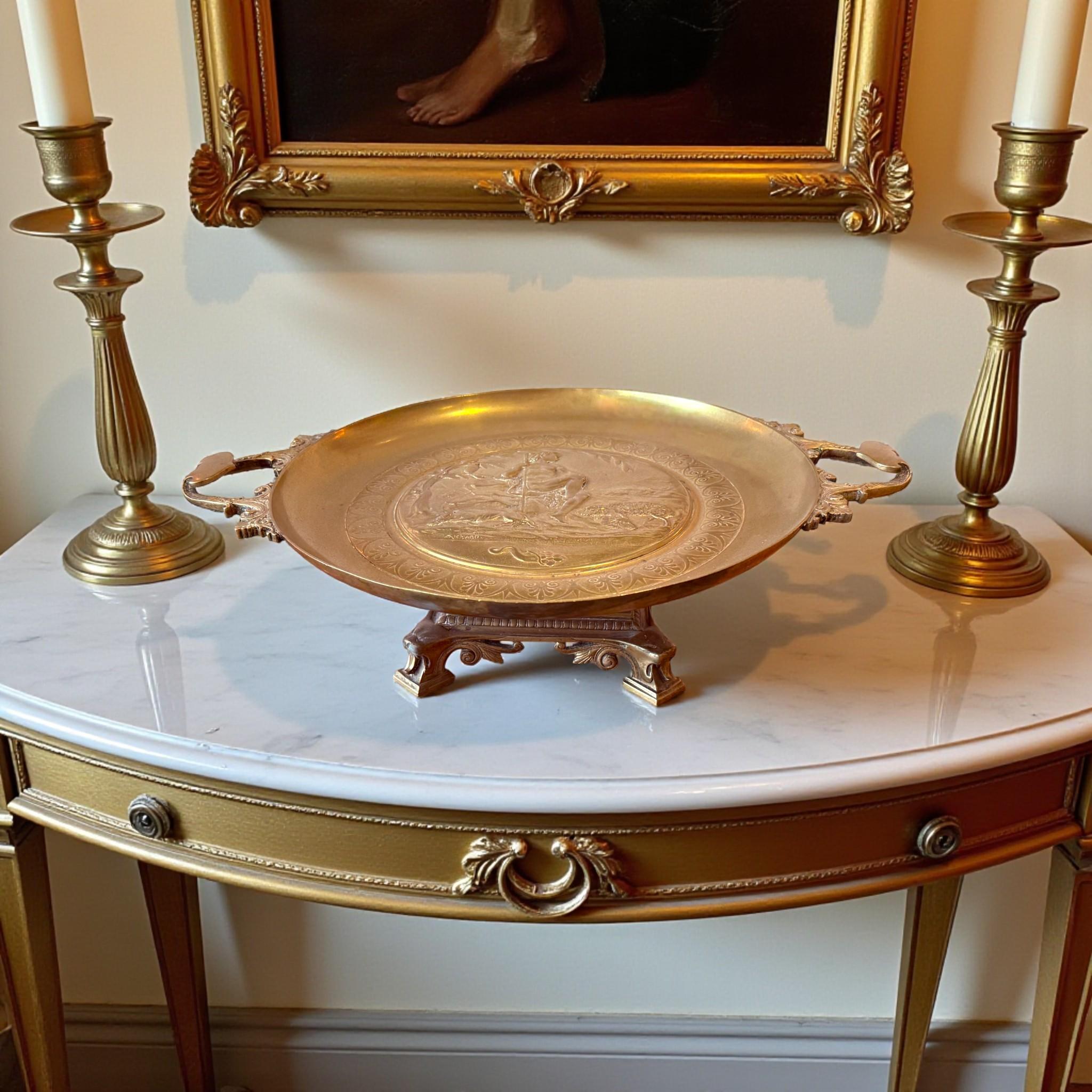 Neo-Grec Gilt Bronze Tazza with Signed Pastoral Relief “A. Chard”, 19th Century (Neoklassisches Revival) im Angebot