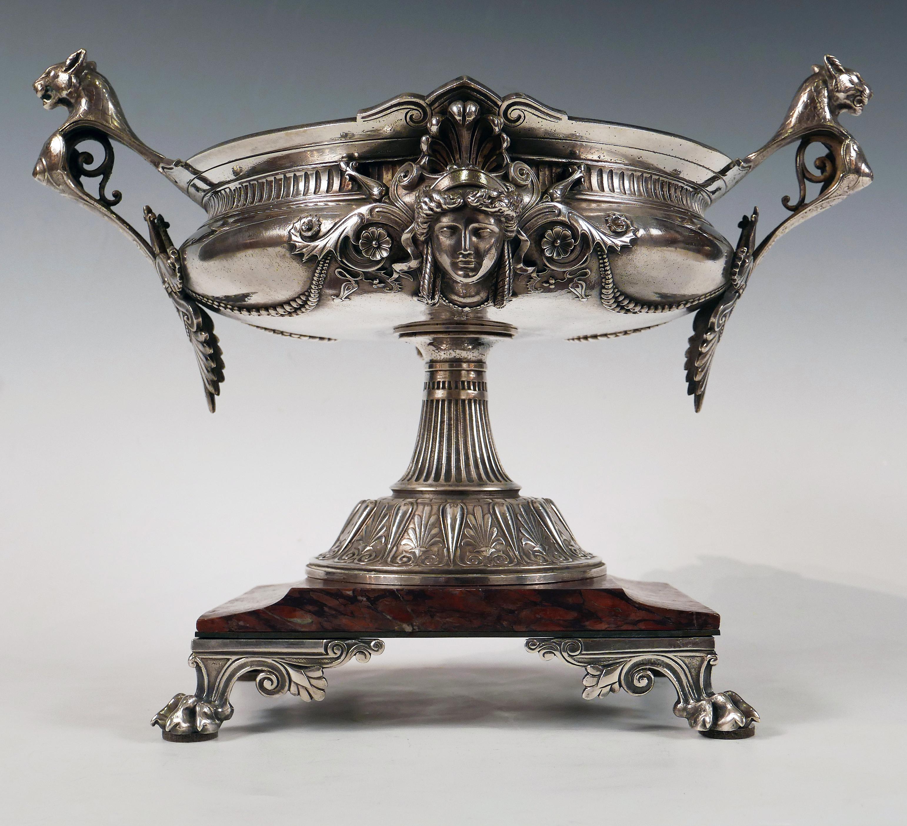Late 19th Century Neo-Greek Silvered Bronze Bowl Attributed to G. Servant, France, circa 1880 For Sale