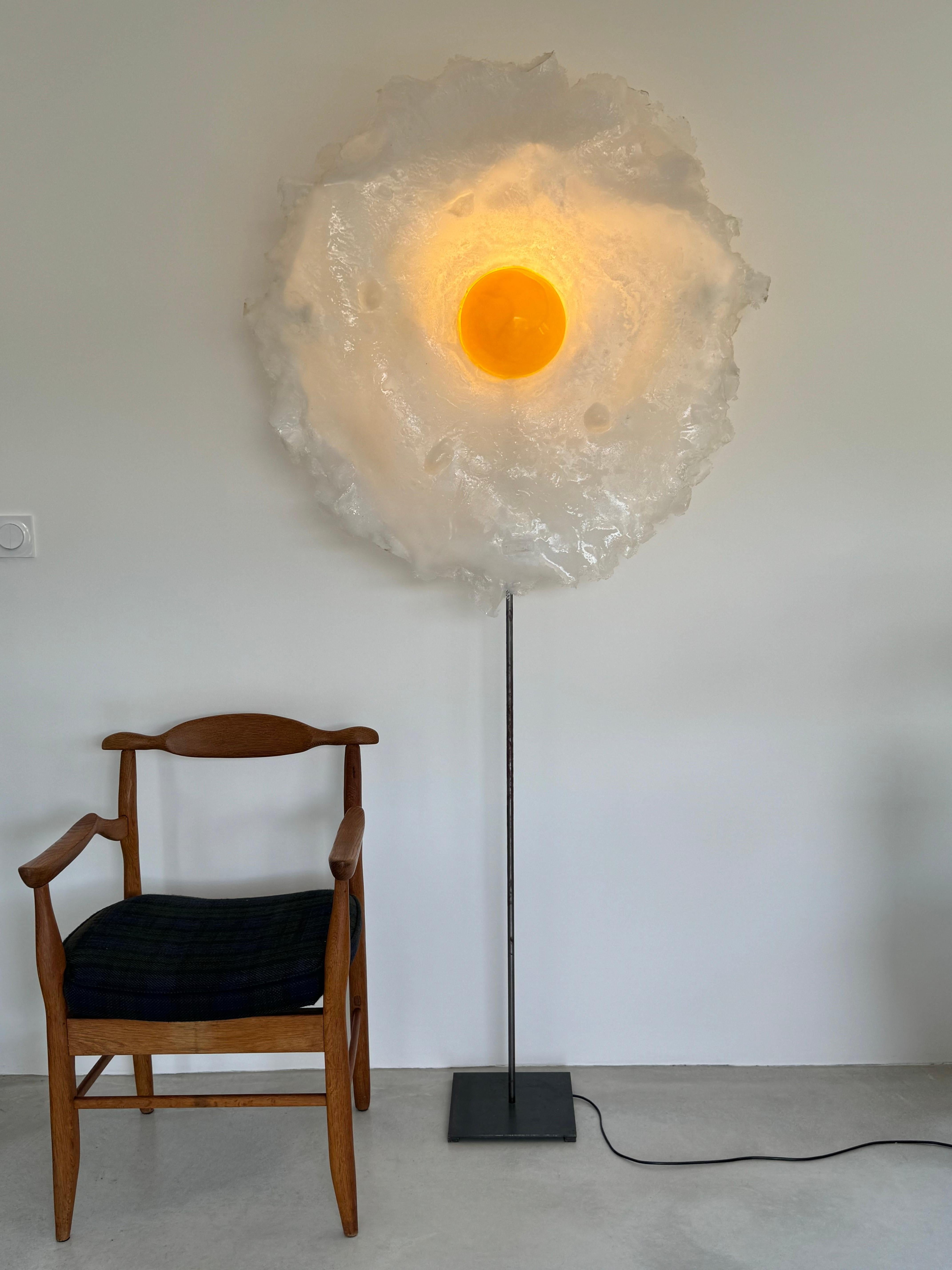 Sculpture lumineuse ou lampadaire Egg de l'artiste français Michel Froment, années 1990 en vente 7