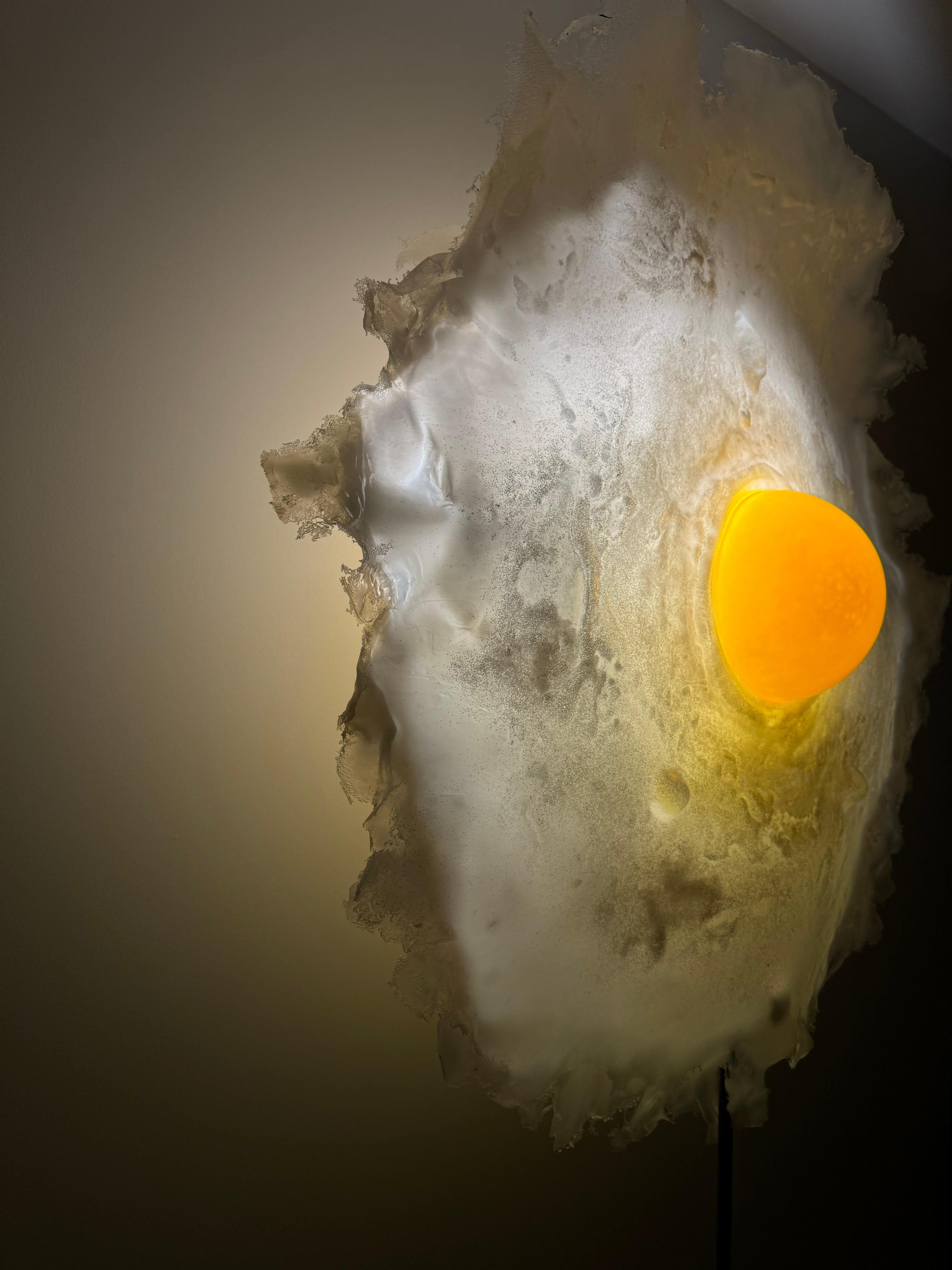 Sculpture lumineuse ou lampadaire Egg de l'artiste français Michel Froment, années 1990 en vente 13