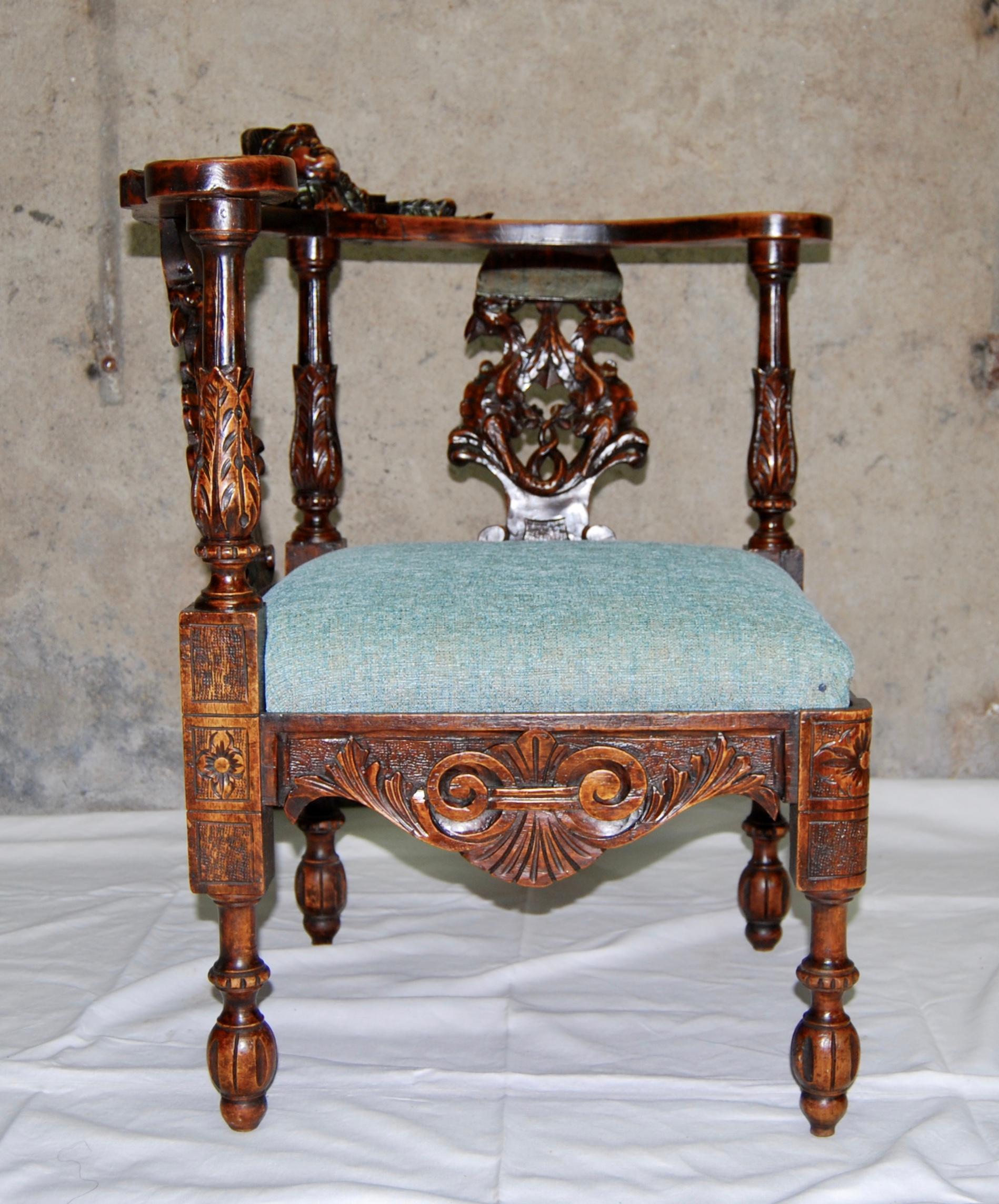 Hand-Carved Neo-Renaissance Armchair in Carved Walnut