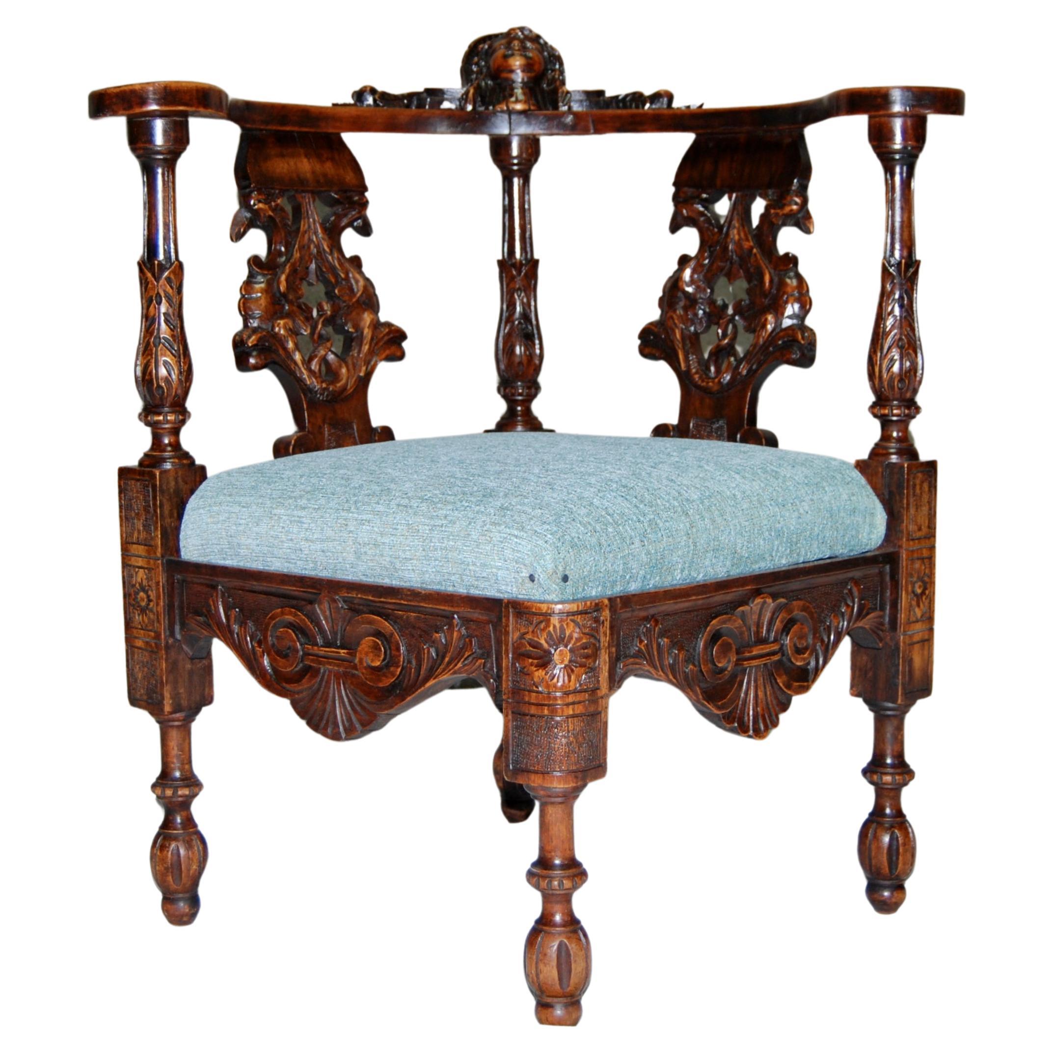 Neo-Renaissance Armchair in Carved Walnut