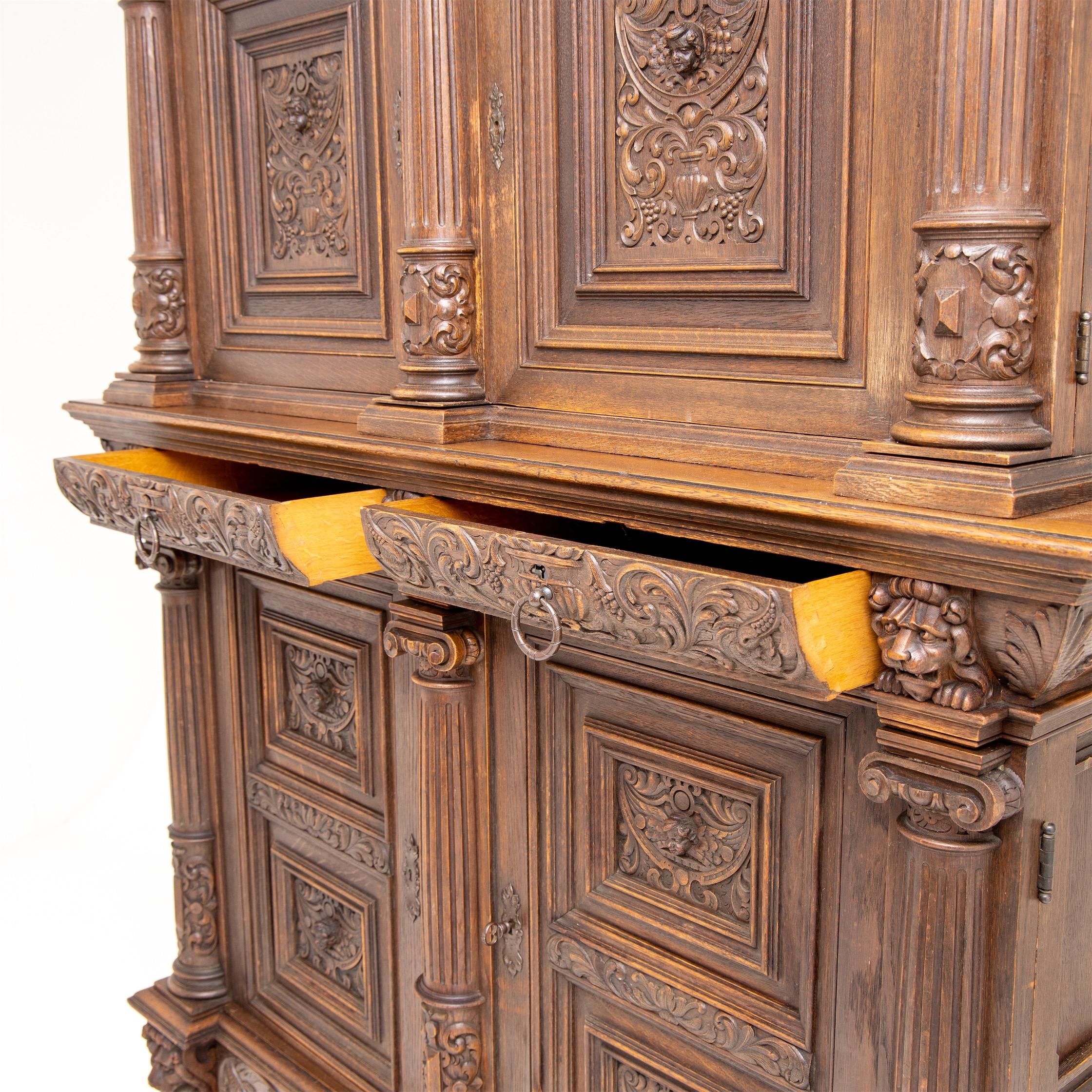 Neo-Renaissance Cabinet, Late 19th Century In Good Condition For Sale In Greding, DE