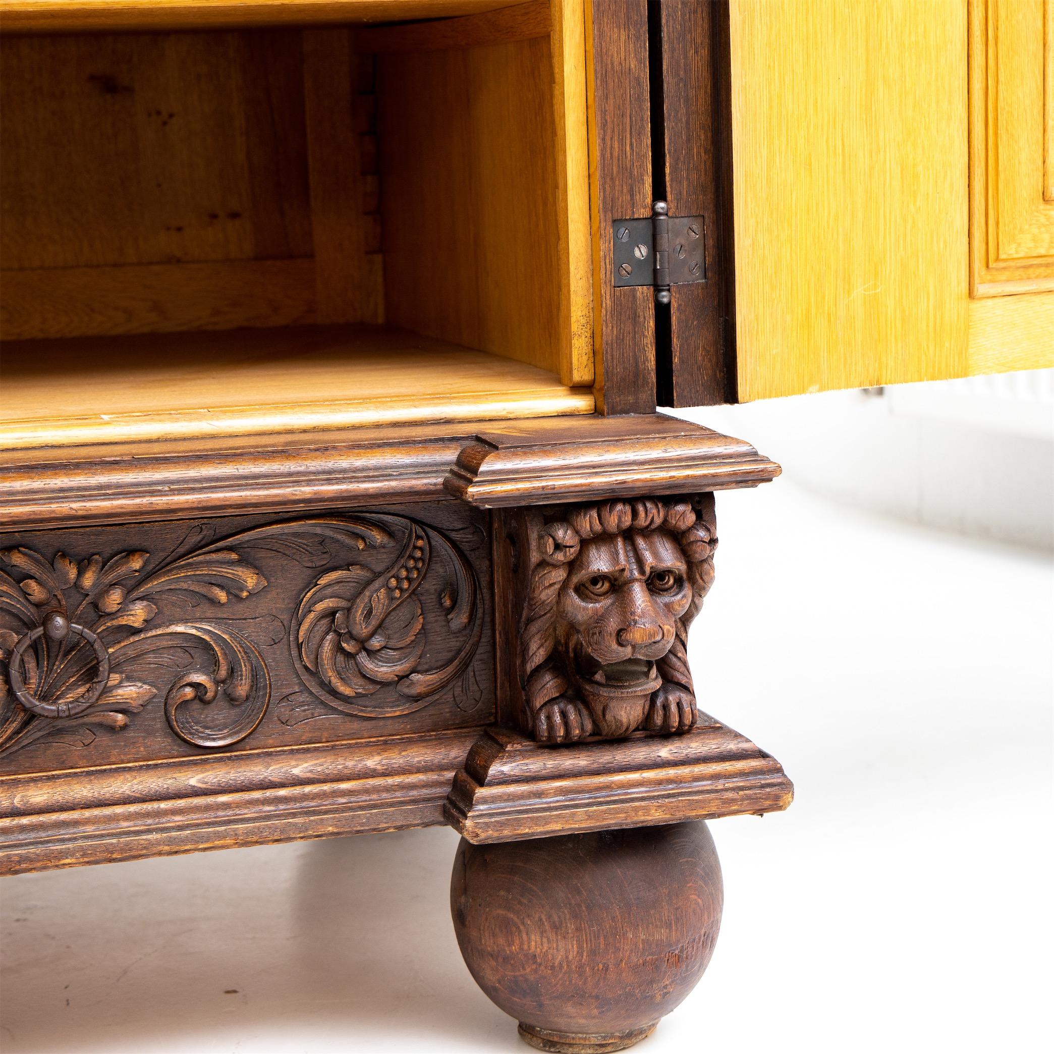 Cabinet néo-renaissance, fin du 19e siècle en vente 2