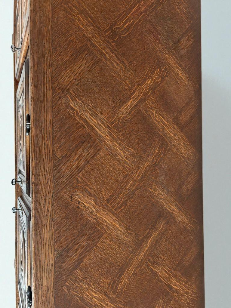 Neo-Renaissance Carved Oak Sideboard  Early to Mid-20th Century  Solid Oak For Sale 1