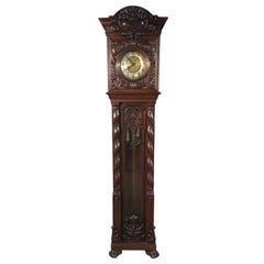 Horloge de parquet néo-renaissance:: vers 1870:: avec 2 colonnes
