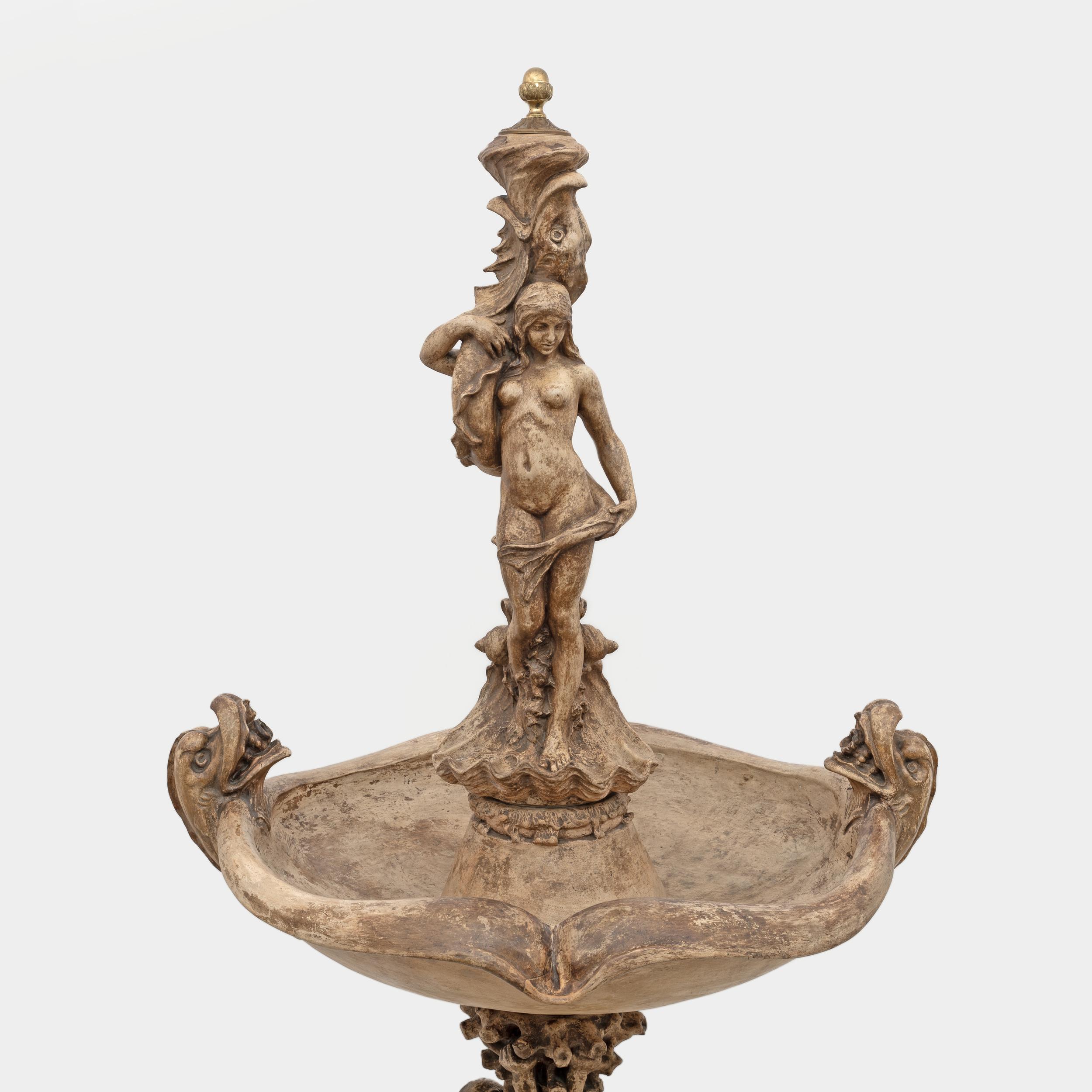 Italiano Fontana neorinascimentale italiana in terracotta. Toscana, inizio XIX secolo in vendita
