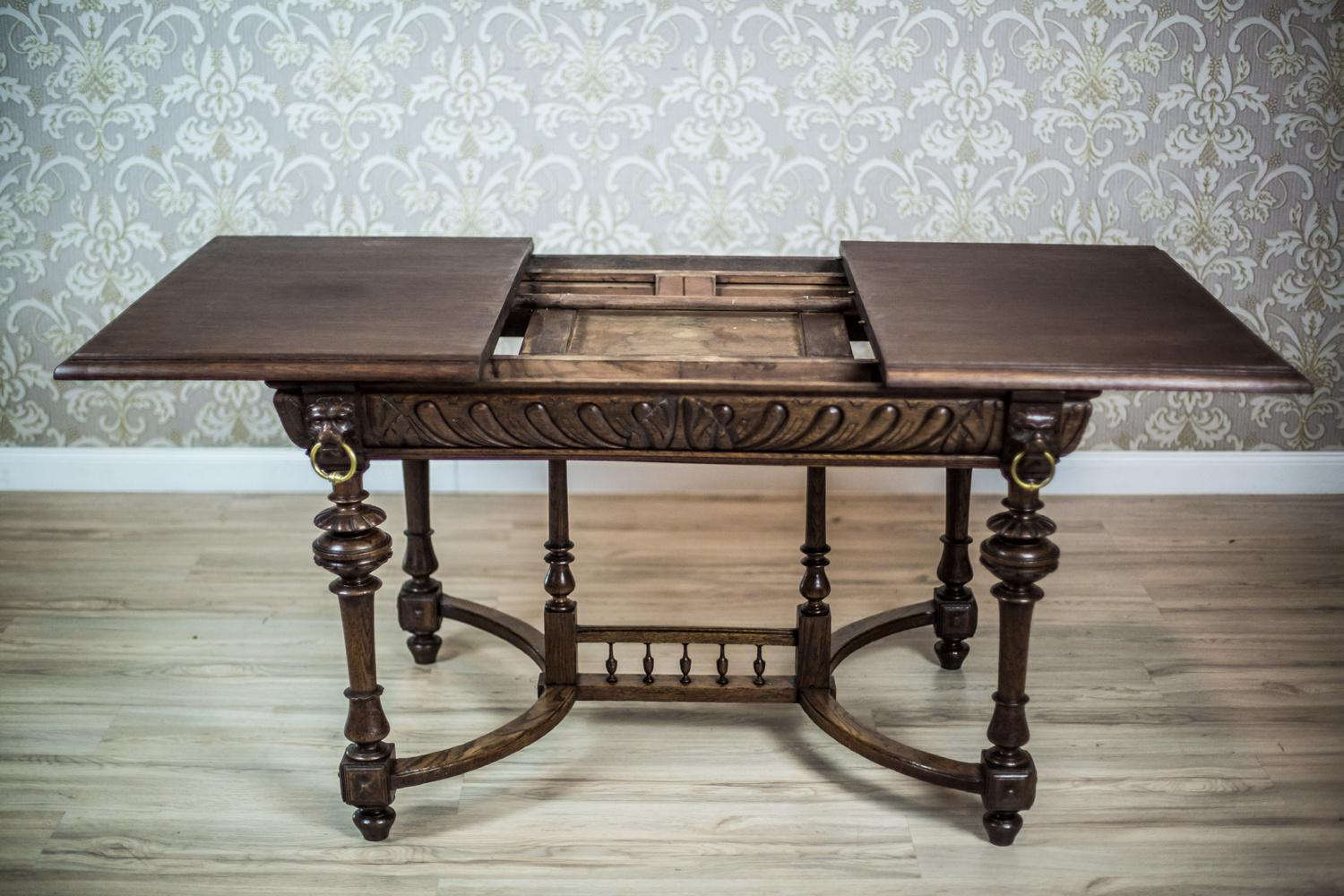 Neo-Renaissance Oak Extendable Table, circa 19th Century In Good Condition In Opole, PL