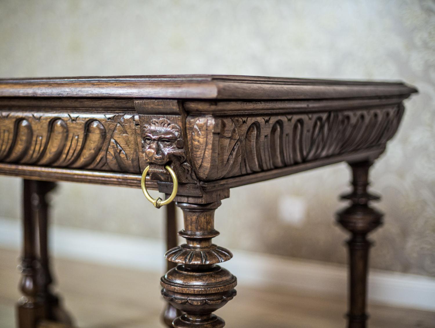Neo-Renaissance Oak Extendable Table, circa 19th Century 1
