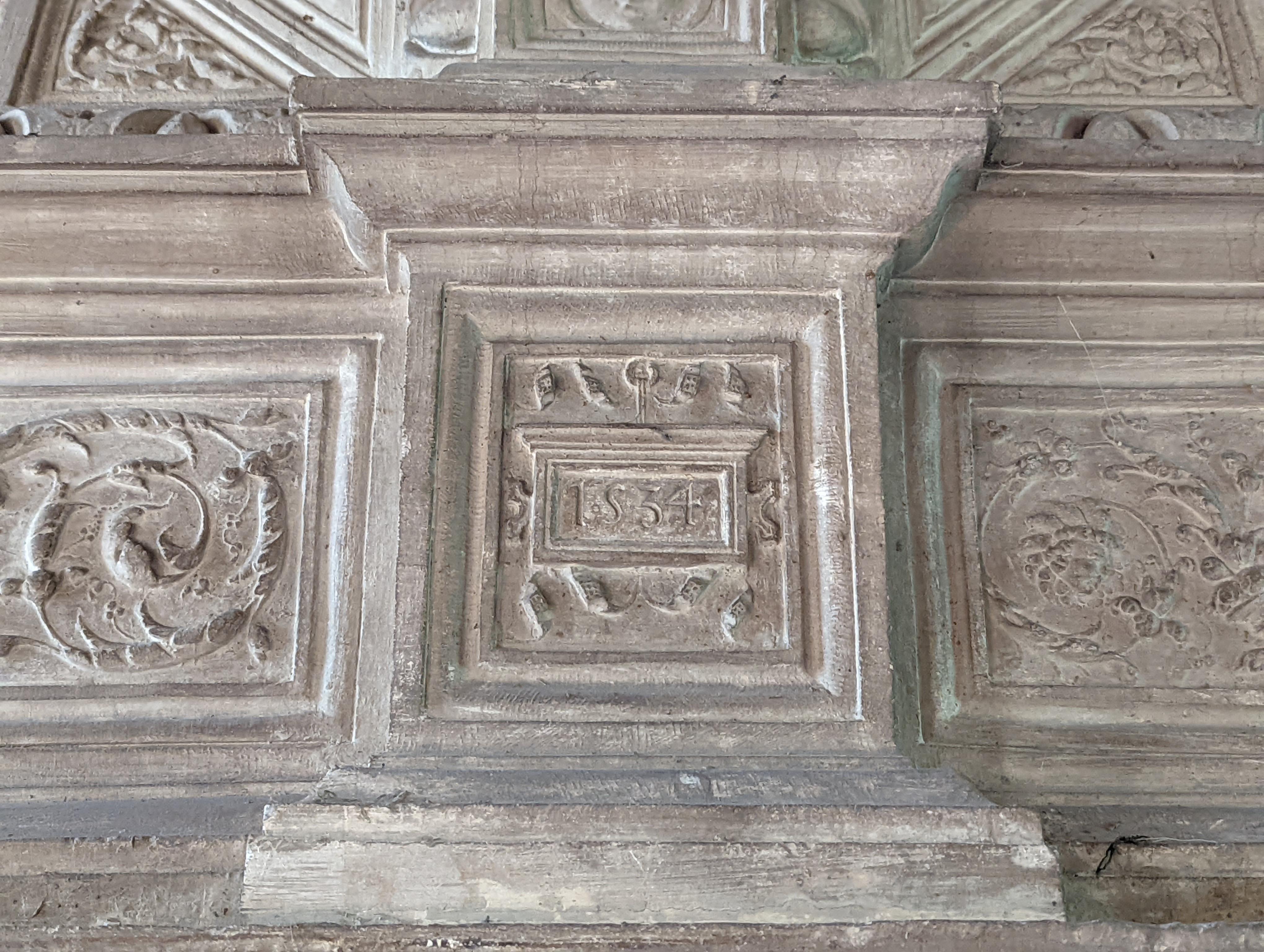 Cheminée en pierre de la période néo-Renaissance, datée de 1534 Bon état - En vente à SAINT-OUEN-SUR-SEINE, FR