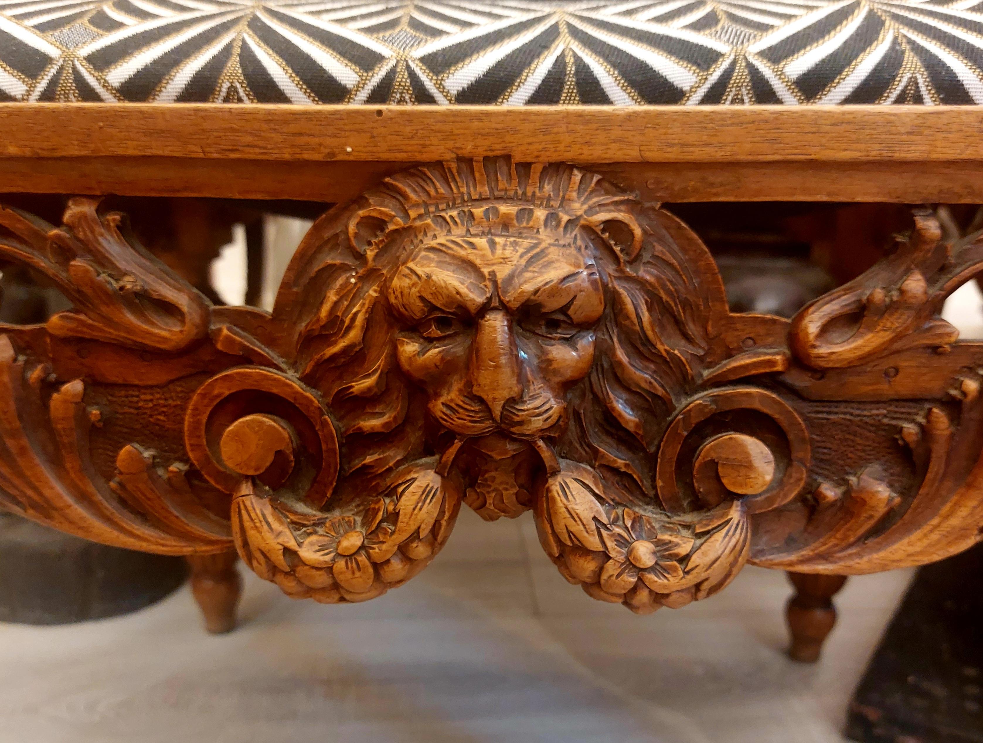 Neorenaissance-putti-Sessel aus geformtem Holz, Louis XIII.-Stil, 19. Jahrhundert 1