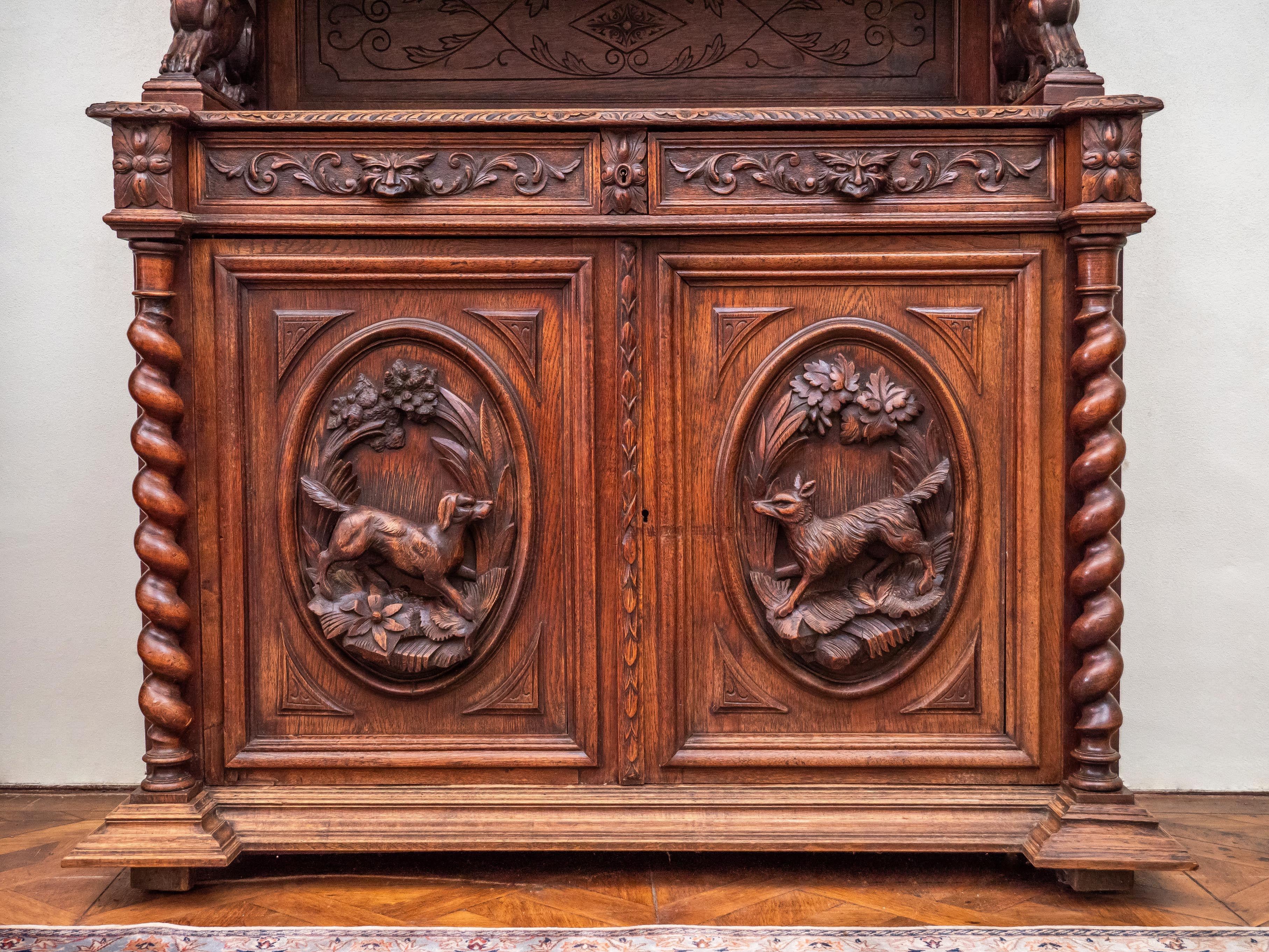 Neo-Renaissance showcase / sideboard. Solid oak For Sale 8