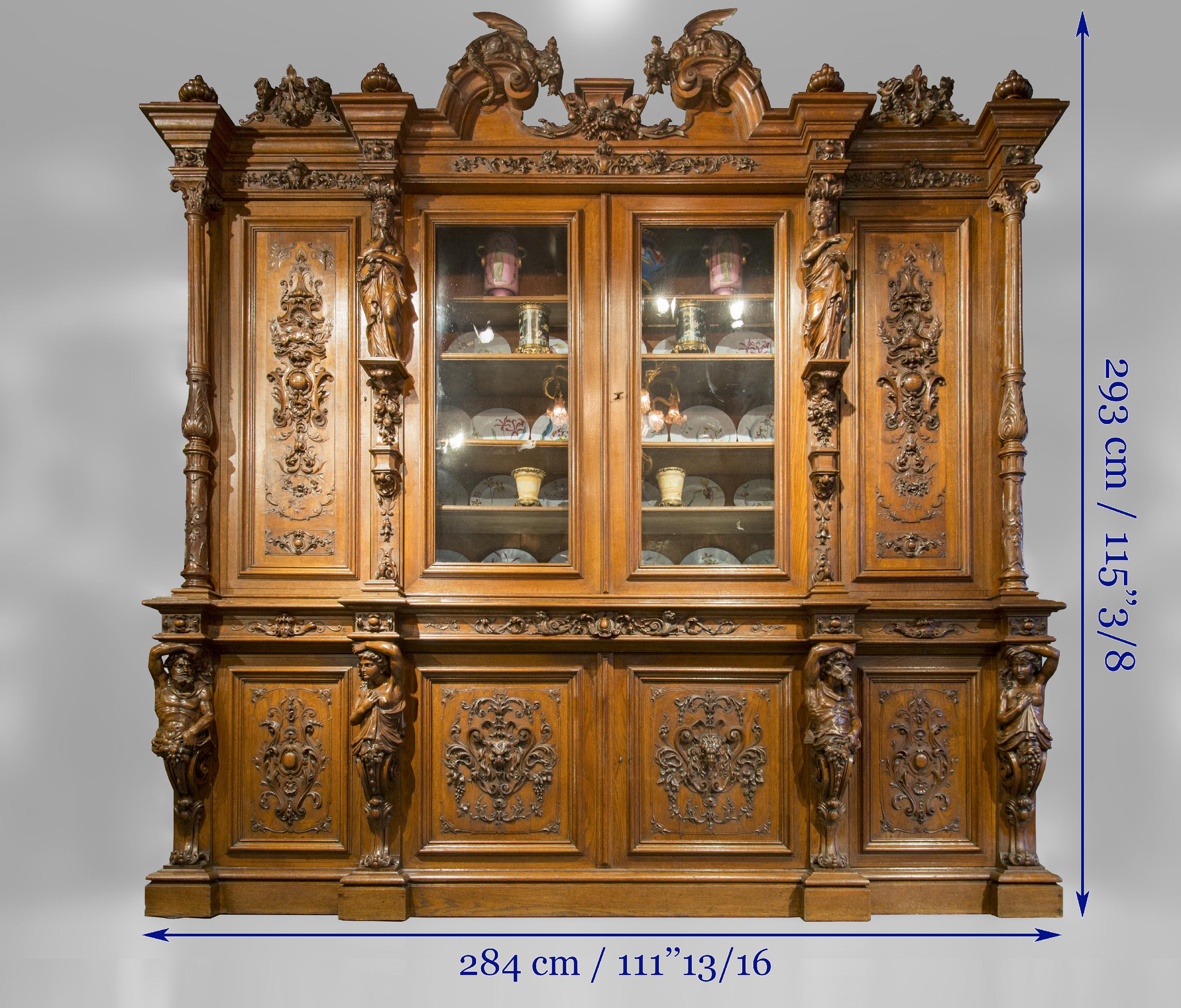 French Neo-Renaissance Style Buffet from 19th Century, Richly Carved For Sale