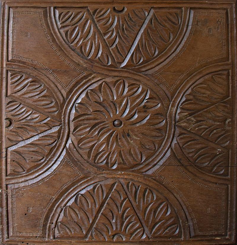 Français Renaissance French Hand Carved  Coffre / Malle - 17e - France en vente