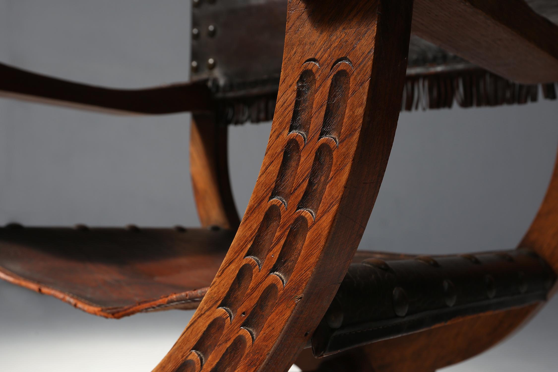 Chaise à trône néo-renaissance 1890 en vente 4