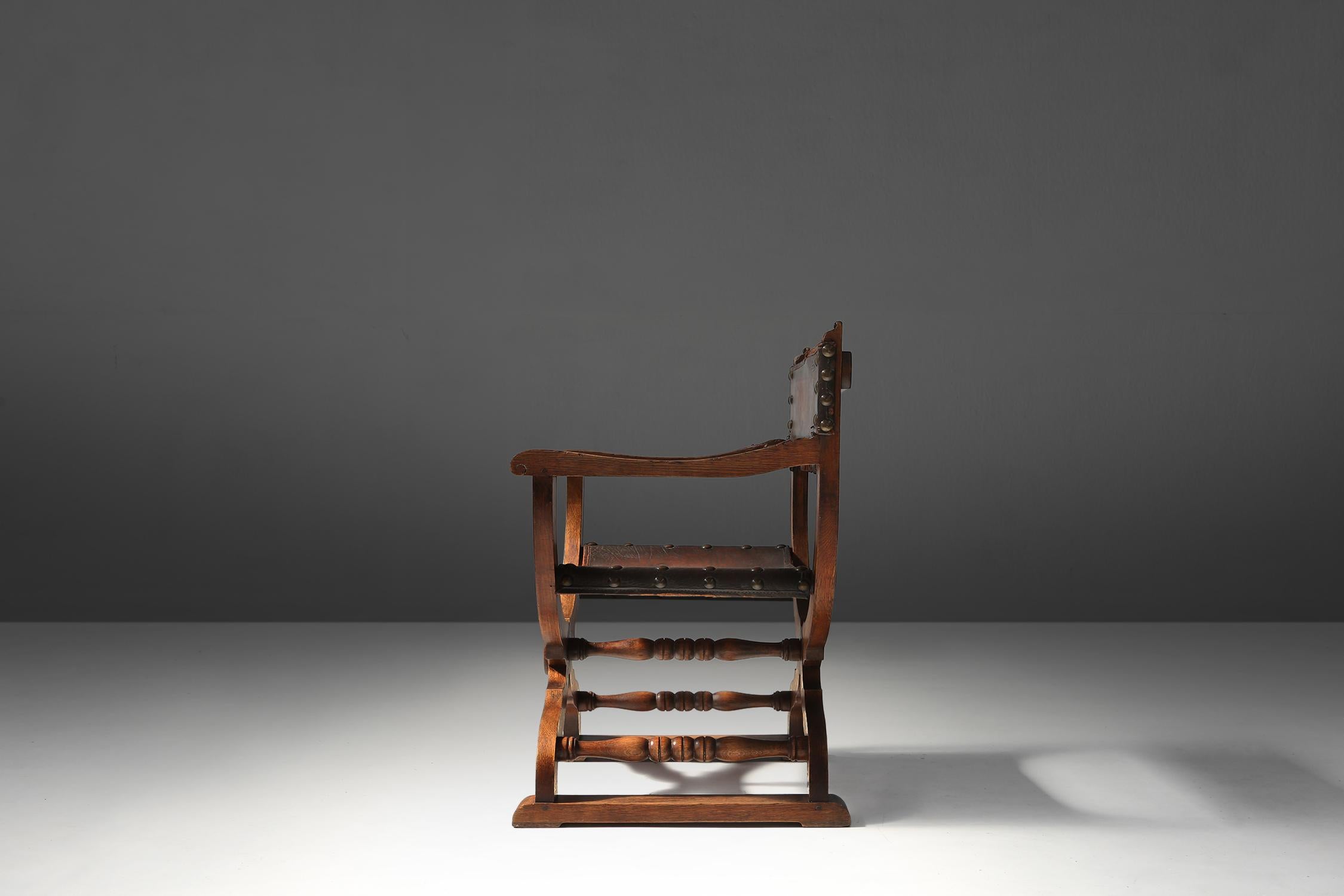 Neorenaissance-throne-Stuhl, 1890 (Leder) im Angebot