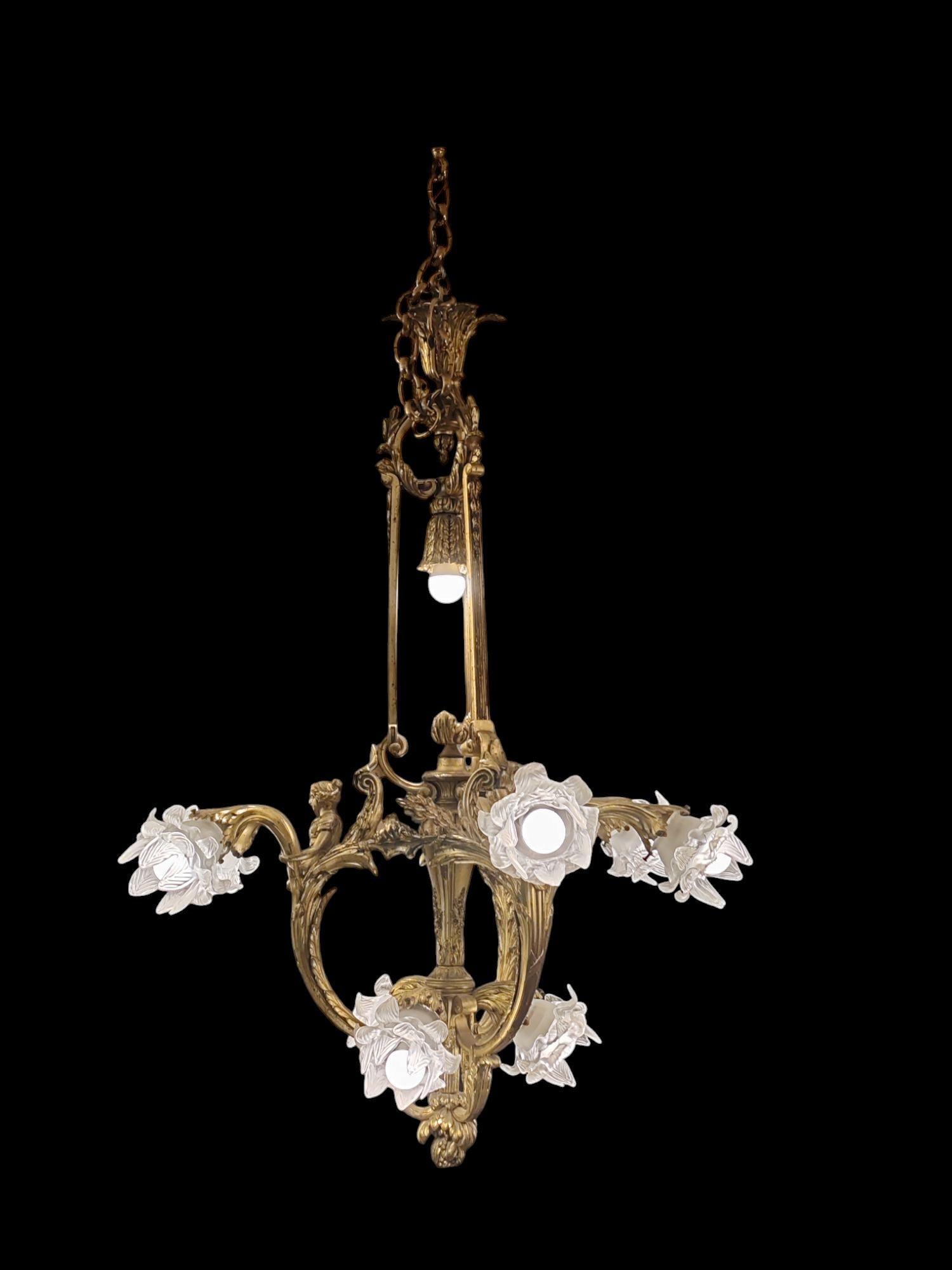 Neo Rococo gilded bronse Chandelier For Sale 3