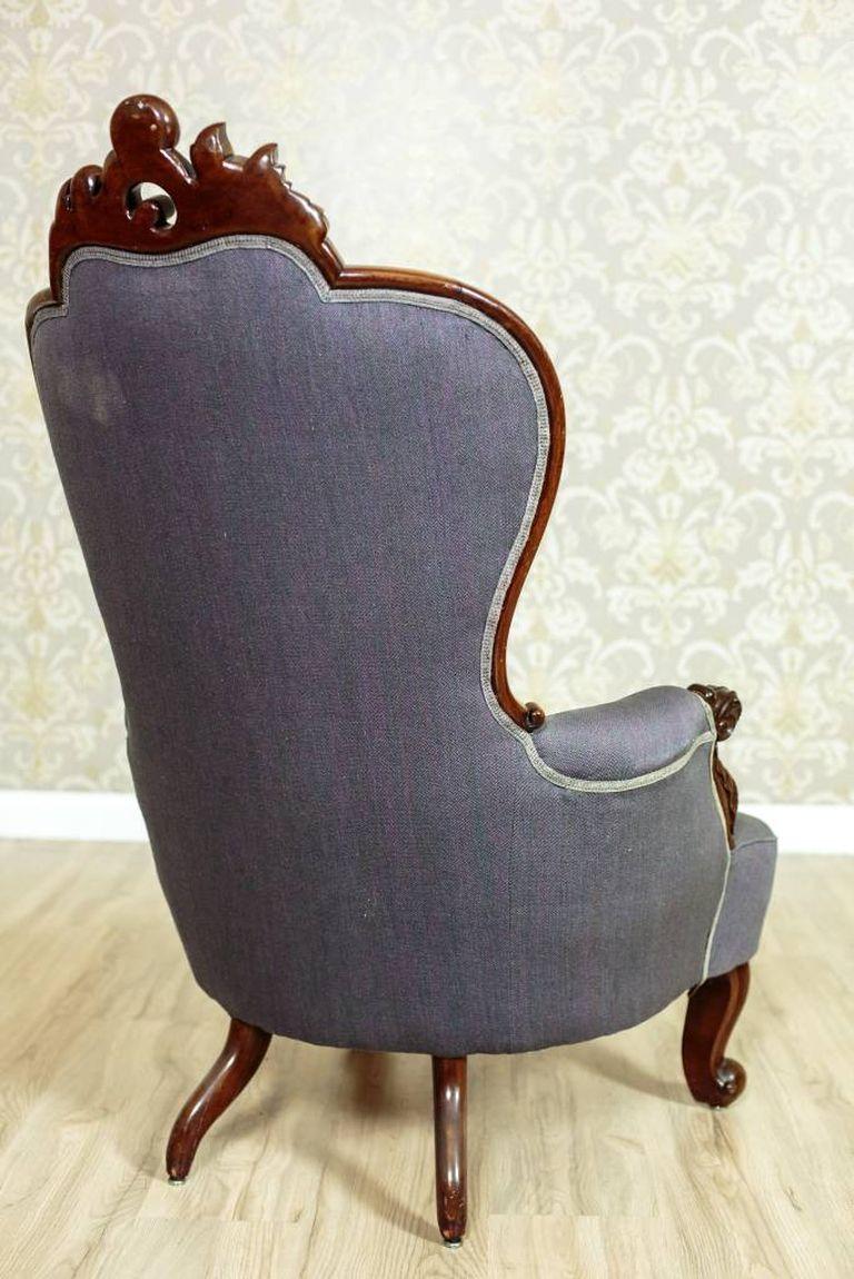 Neo-Rococo Walnut Armchair with Violet Fabric, circa 1860 For Sale 5