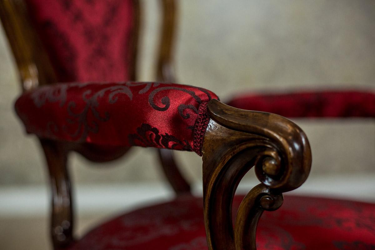 Neo-Rococo Walnut Armchair from the Early 20th Century 3
