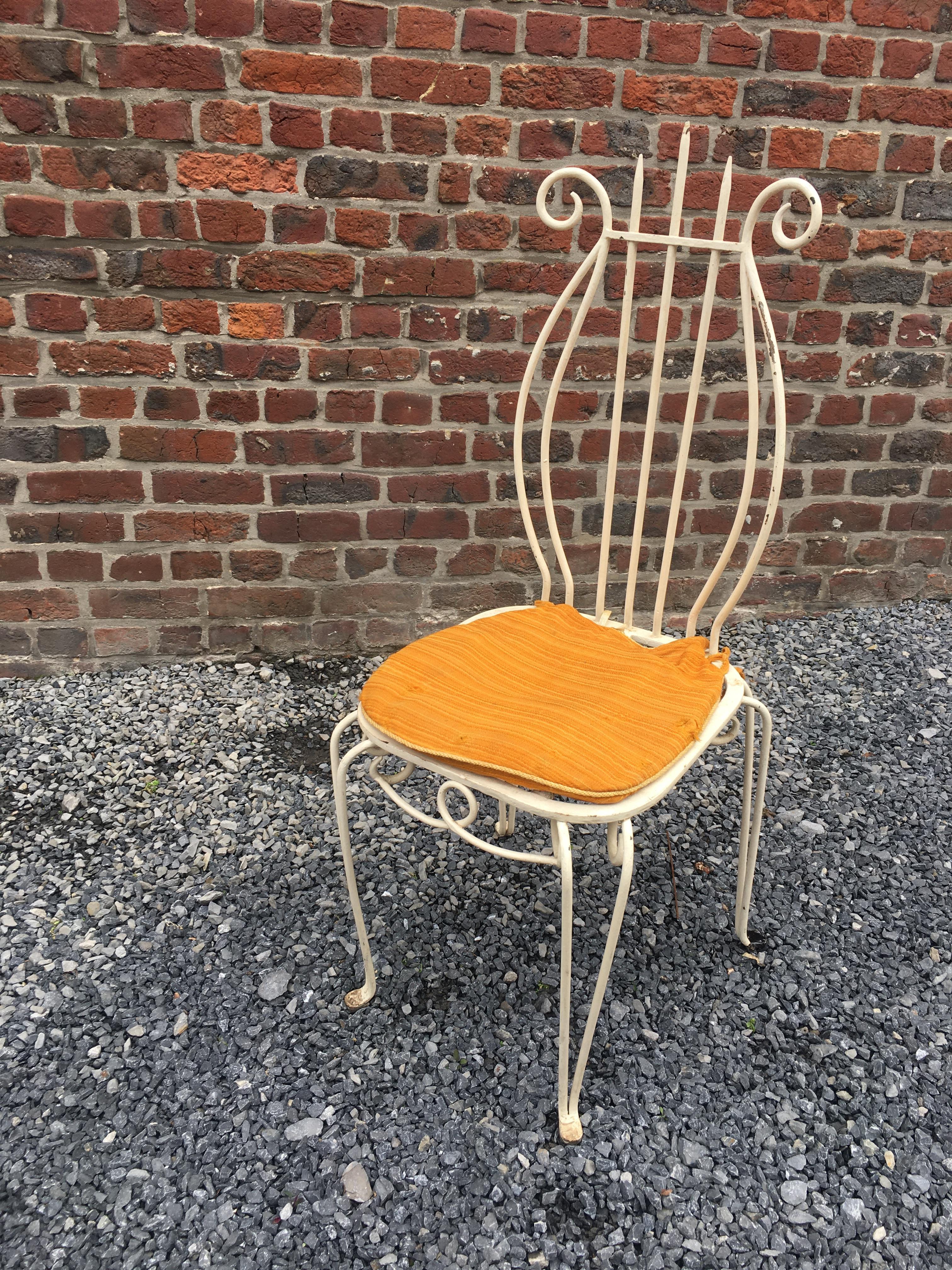 Neo Romantic Art Deco Chair in Lacquered Metal, circa 1940 For Sale 1