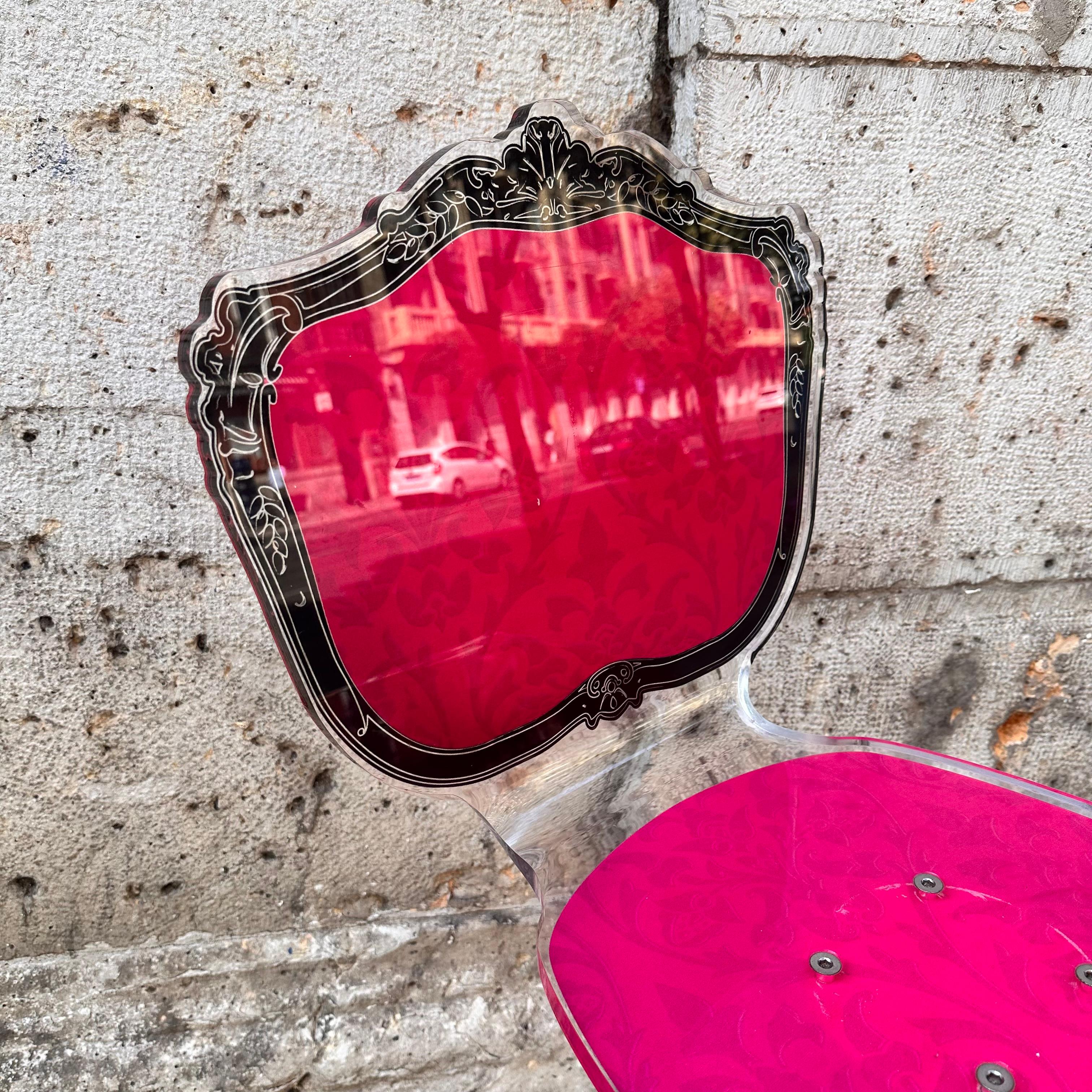 Taburete de banquete de cristal acrílico rosa neobarroco, Acrila 21 Francia en venta 10