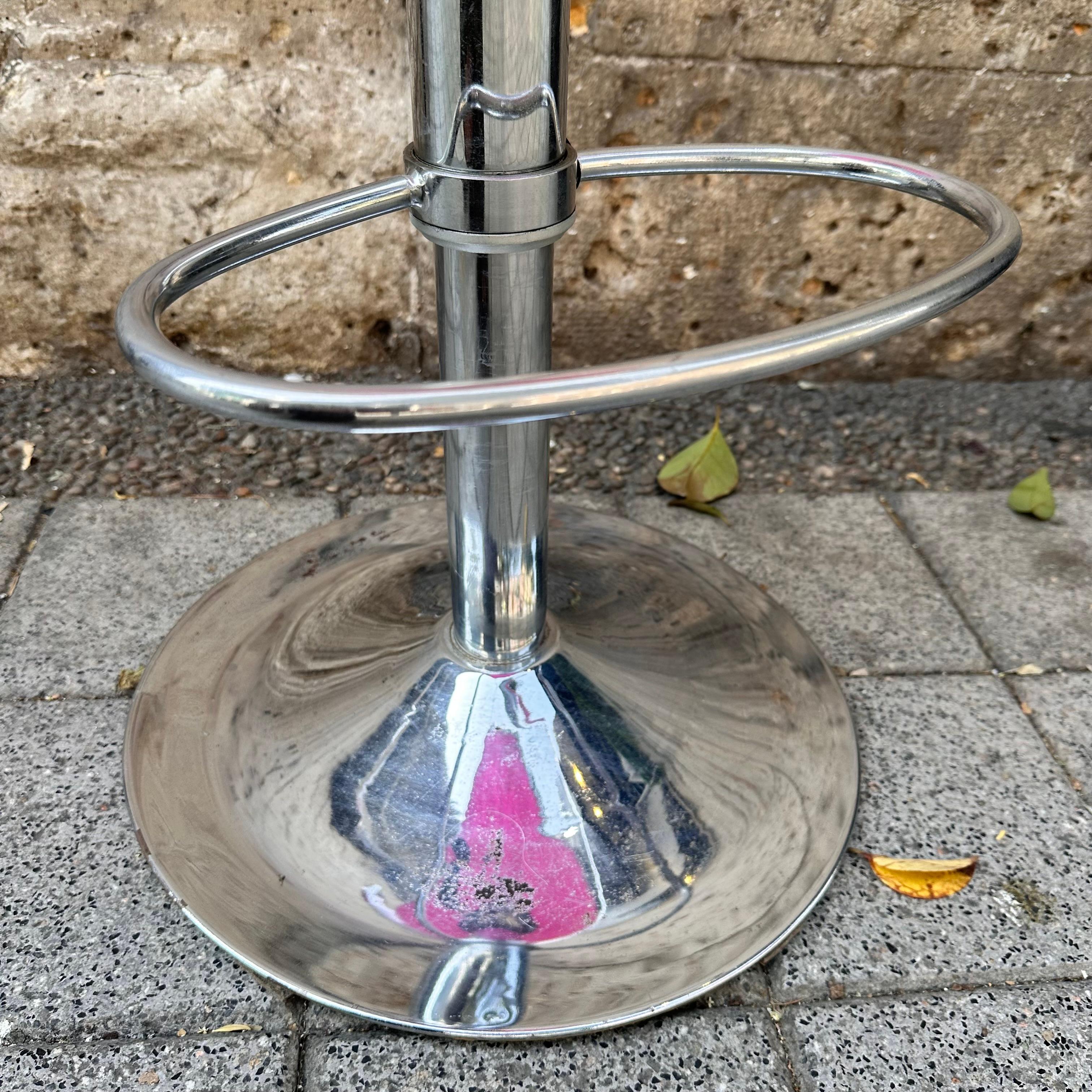 Taburete de banquete de cristal acrílico rosa neobarroco, Acrila 21 Francia Siglo XXI y contemporáneo en venta