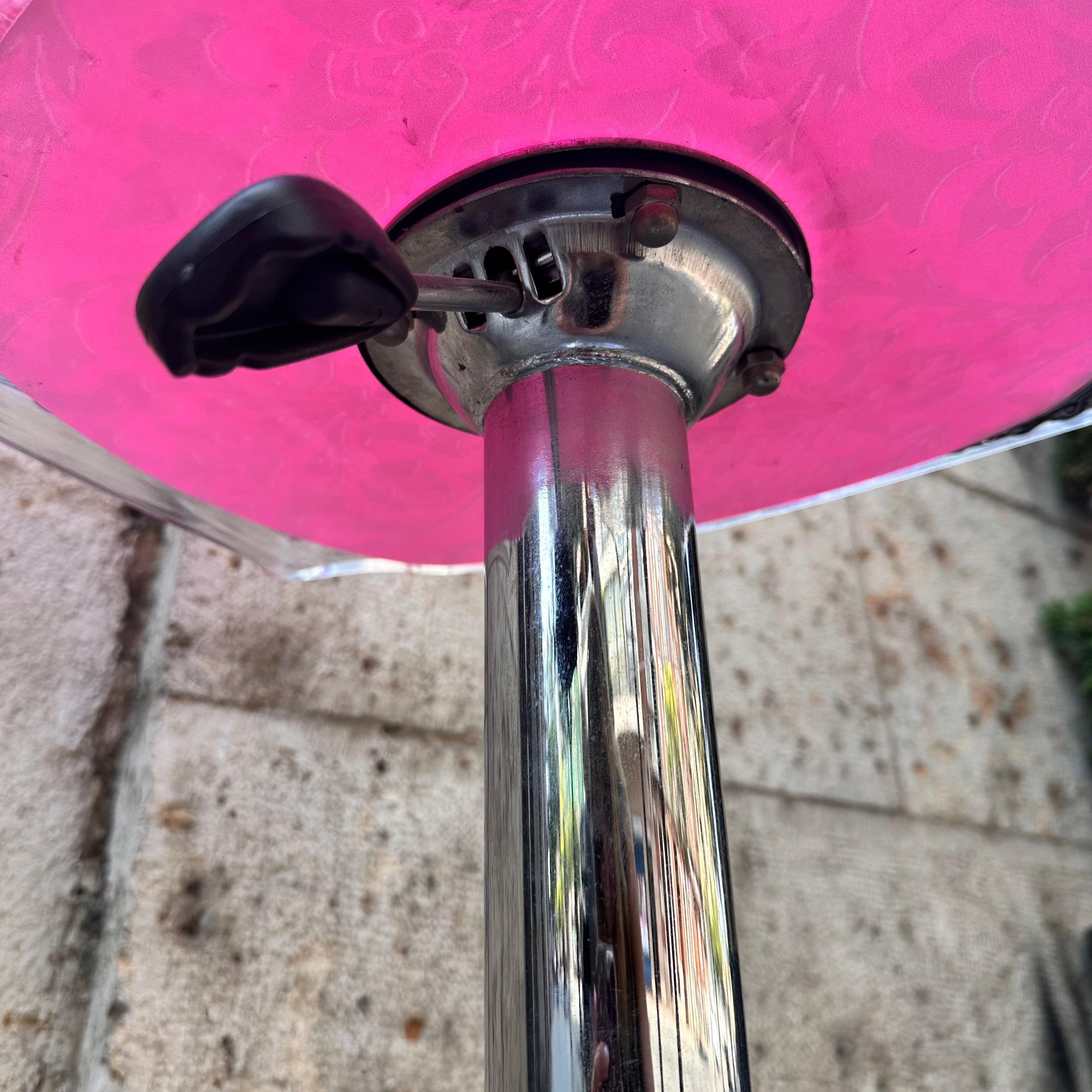 Taburete de banquete de cristal acrílico rosa neobarroco, Acrila 21 Francia en venta 1