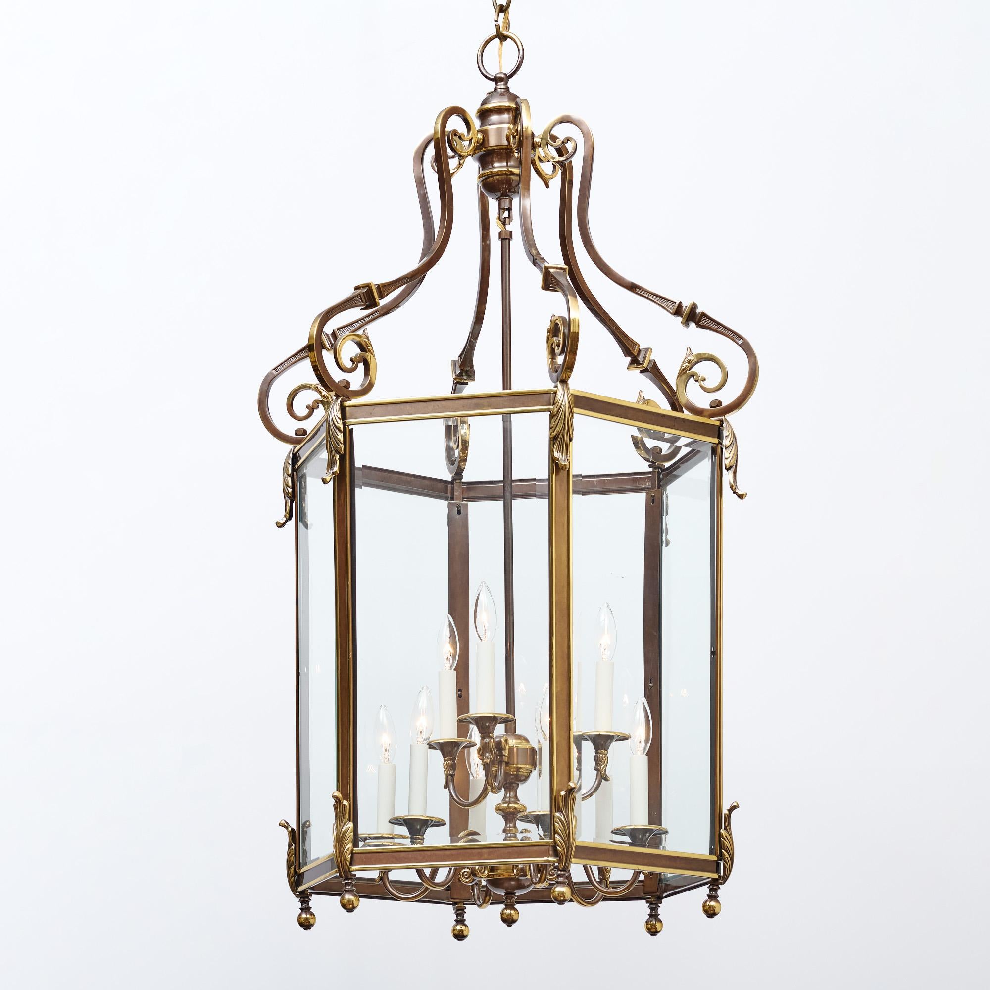 Farol francés neoclásico de latón en Bueno estado para la venta en Austin, TX