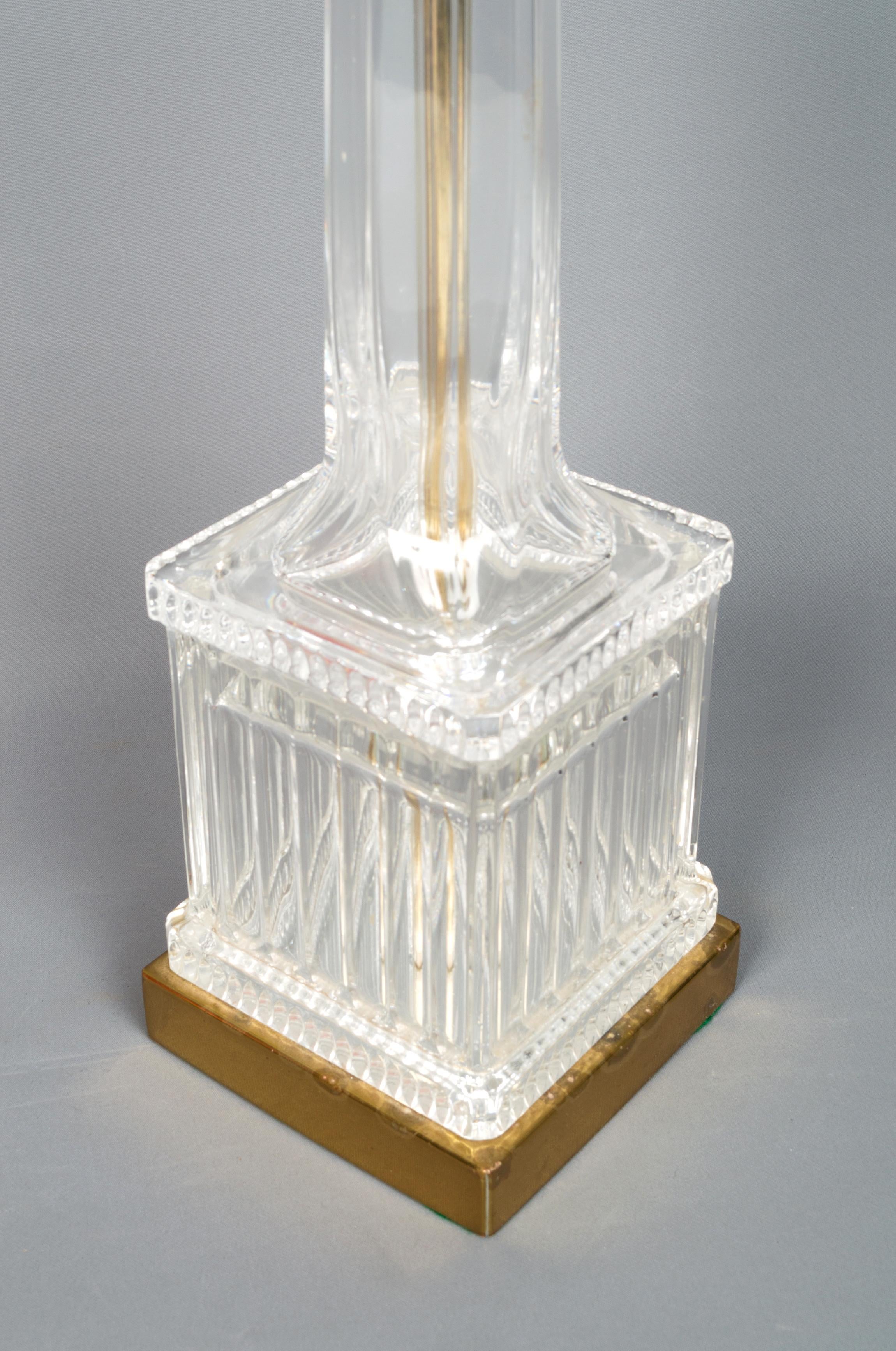 Neoclassic Cut Glass and Brass Table Lamp In Good Condition For Sale In London, GB