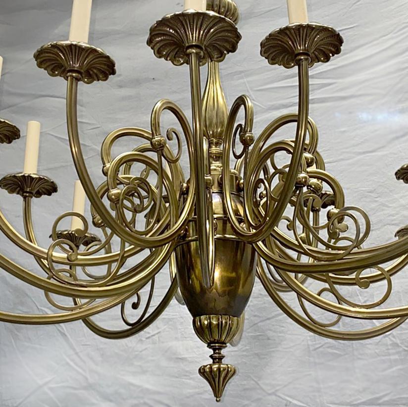 Lustre néoclassique en bronze doré Bon état - En vente à New York, NY