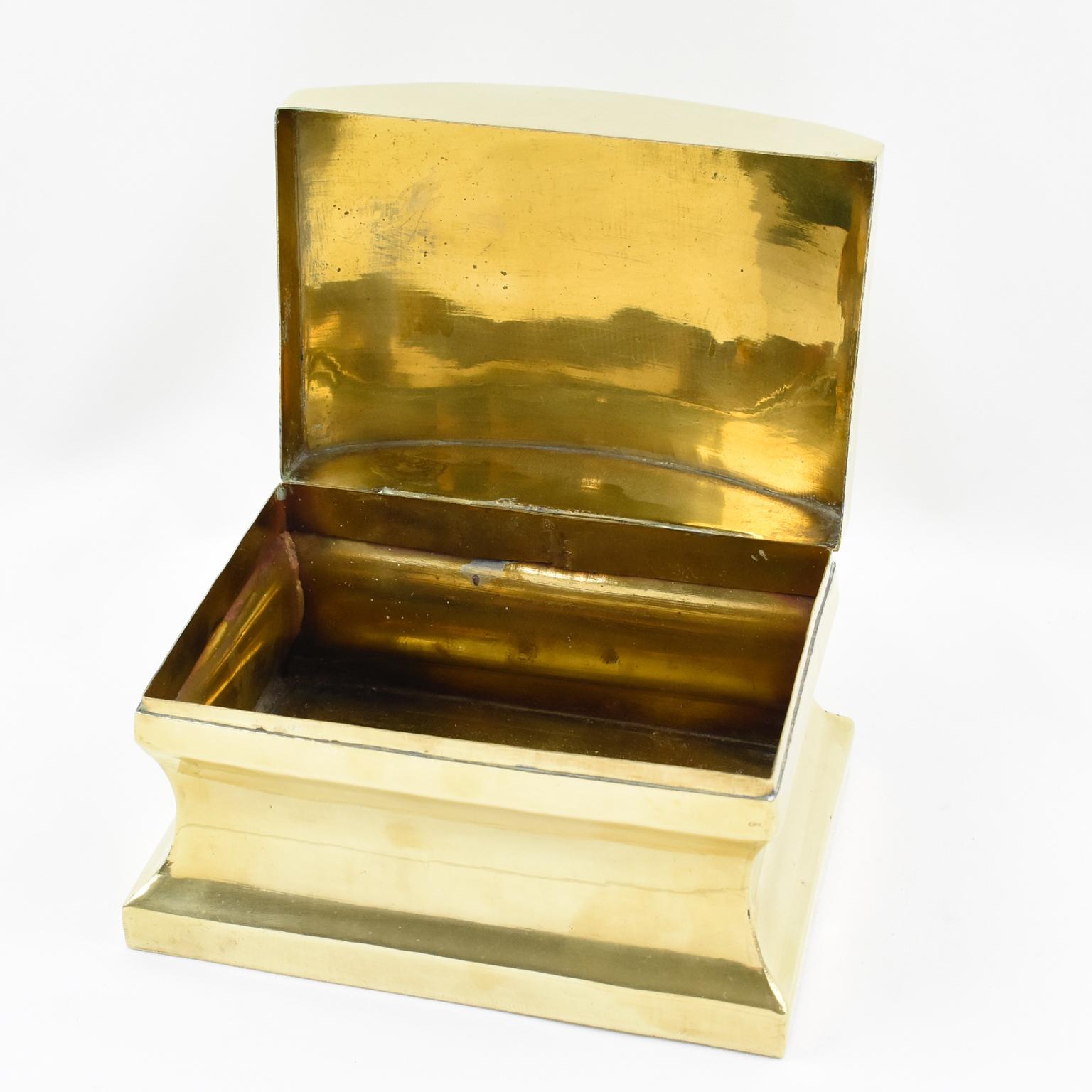 Neoclassic Modernist Brass Urn Box Tea Caddy In Good Condition For Sale In Atlanta, GA
