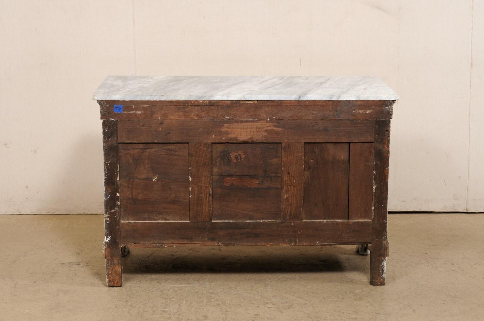 Neoclassic Period French Marble-Top Commode w/Paw Feet & Lion's Head Pulls For Sale 3