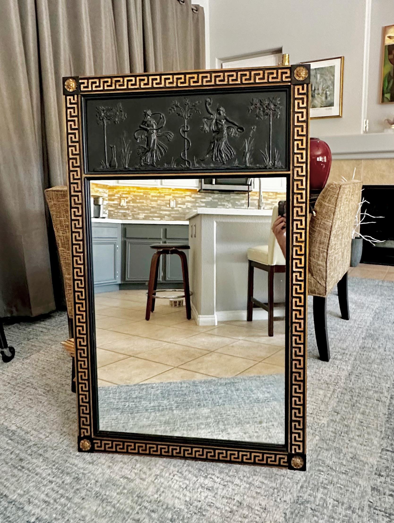 Peint Miroir mural laqué noir à clé grecque de style néoclassique en vente