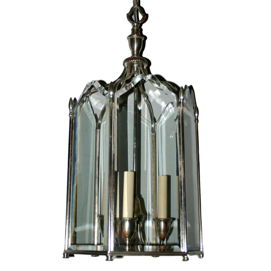 Neoclassic Style Silver Plated Lantern In Good Condition For Sale In New York, NY