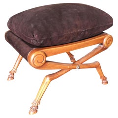 Nussbaumhocker im neoklassischen Stil mit brauner Samtplatte