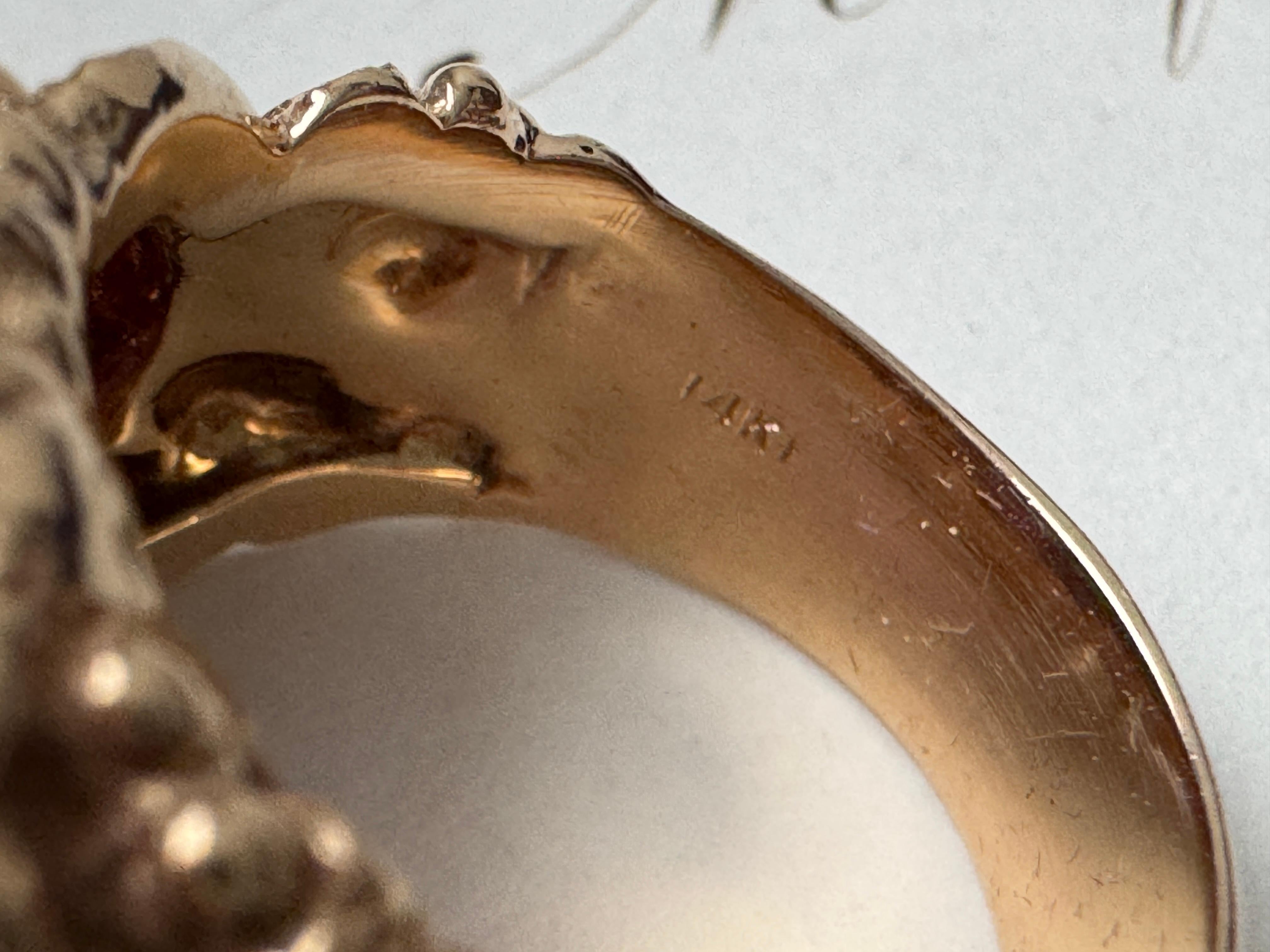 Taille ovale Bague néoclassique Bacchus Dionysos en améthyste 14 carats en vente