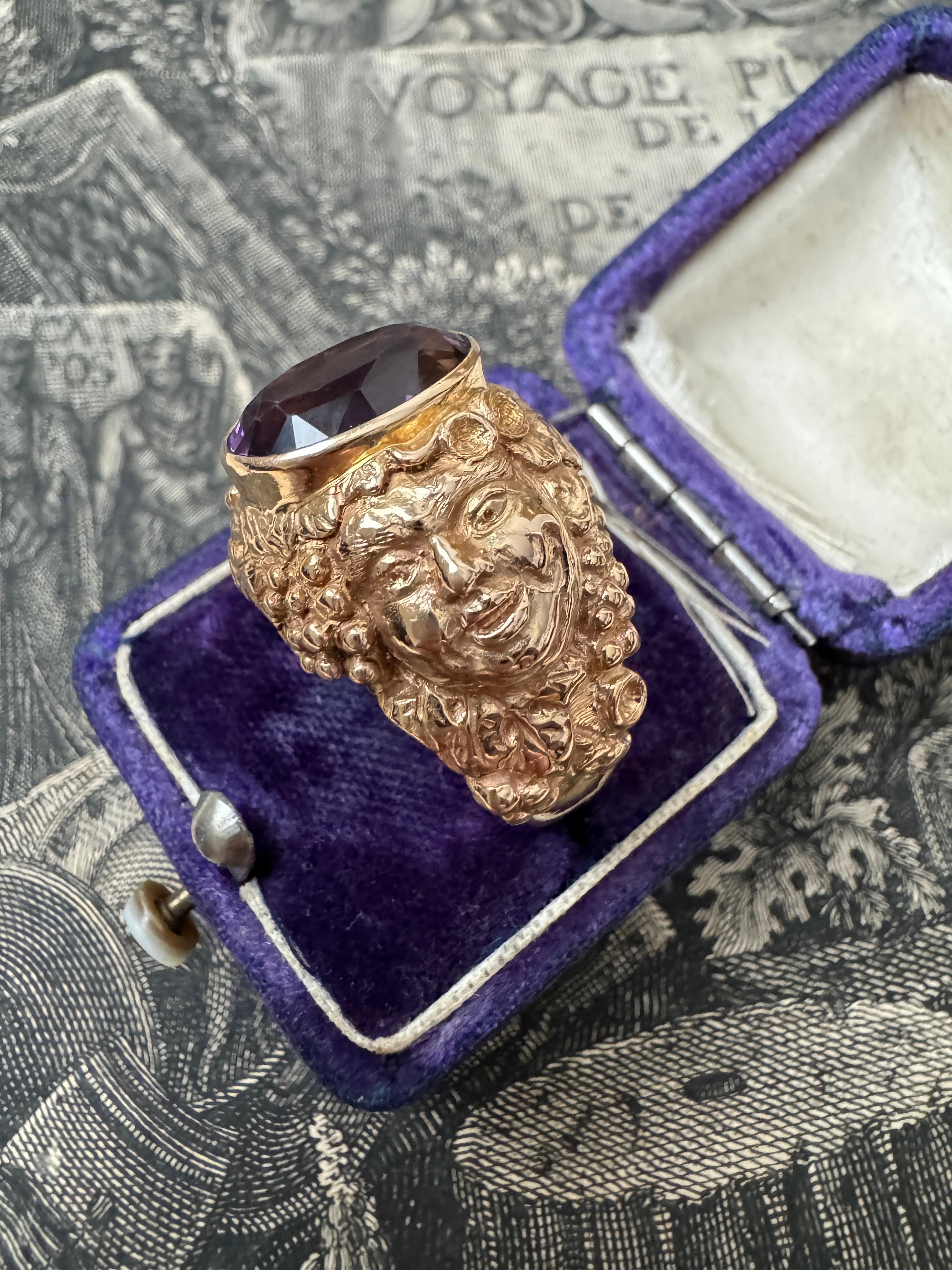 Bague néoclassique Bacchus Dionysos en améthyste 14 carats en vente 1
