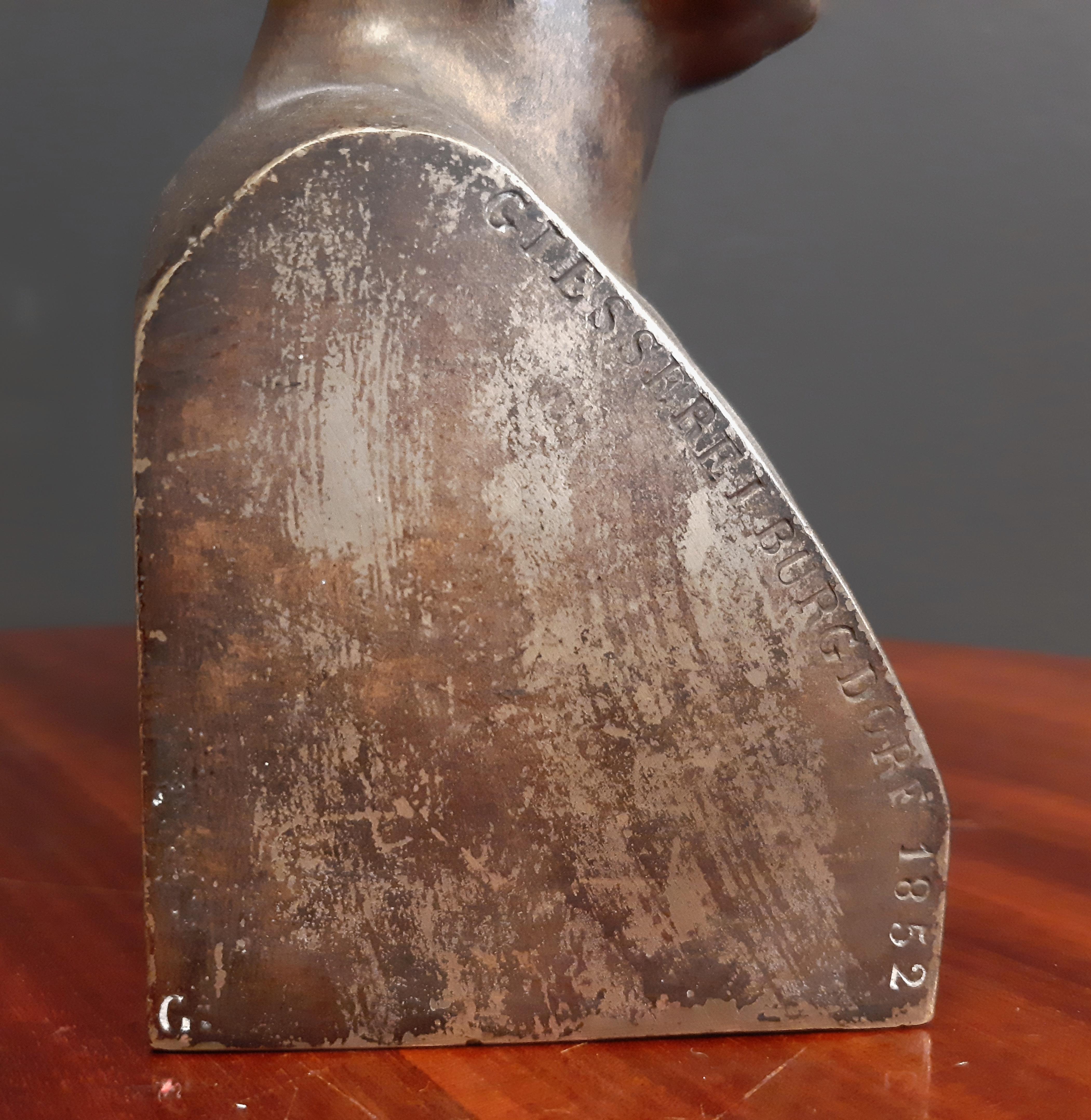 Buste en bronze néoclassique du XIXe siècle de Zar Alexander II en vente 2