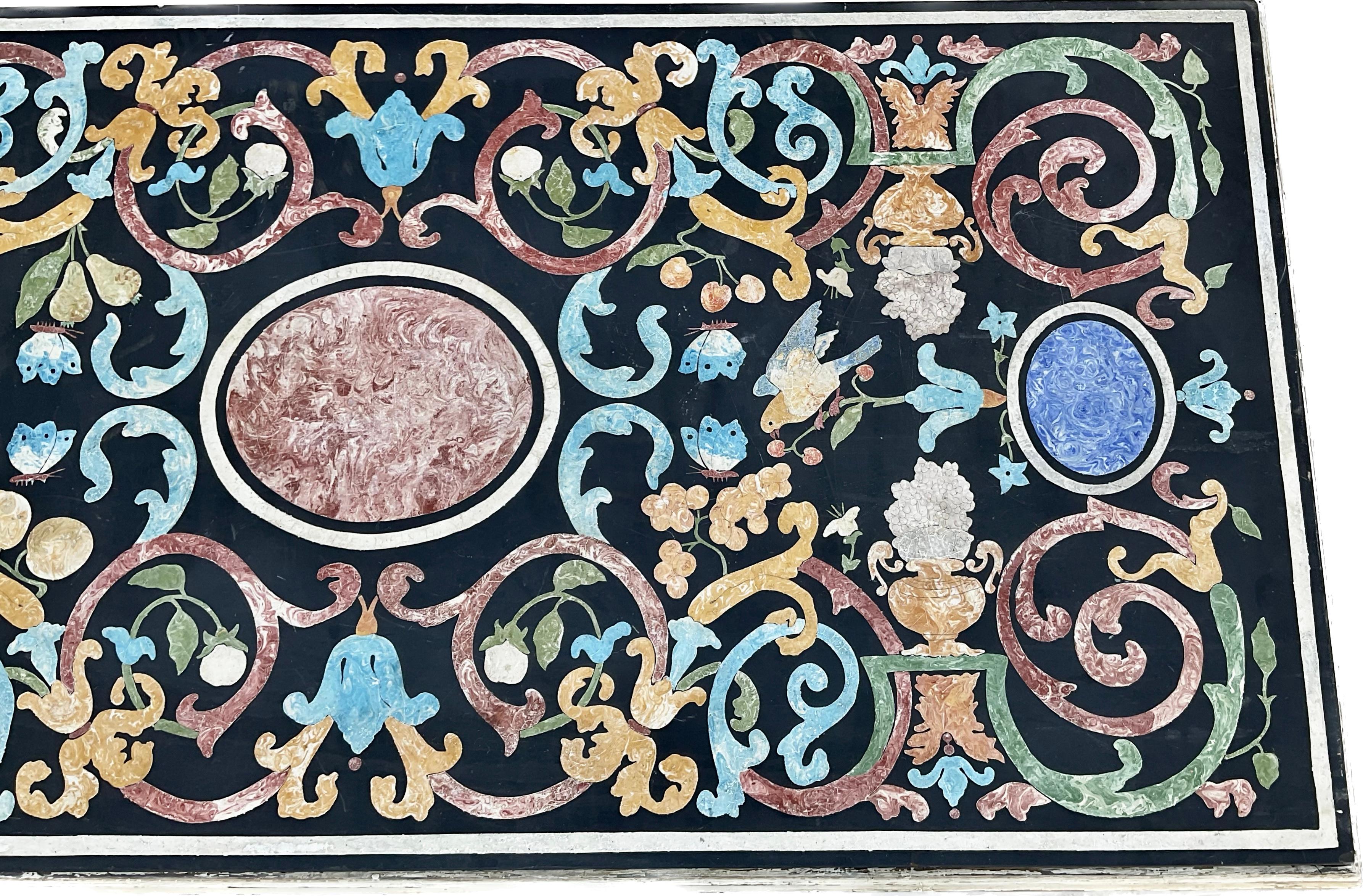 Neoklassizistischer italienischer Scagliola-Tisch aus dem 19. Jahrhundert im Angebot 2