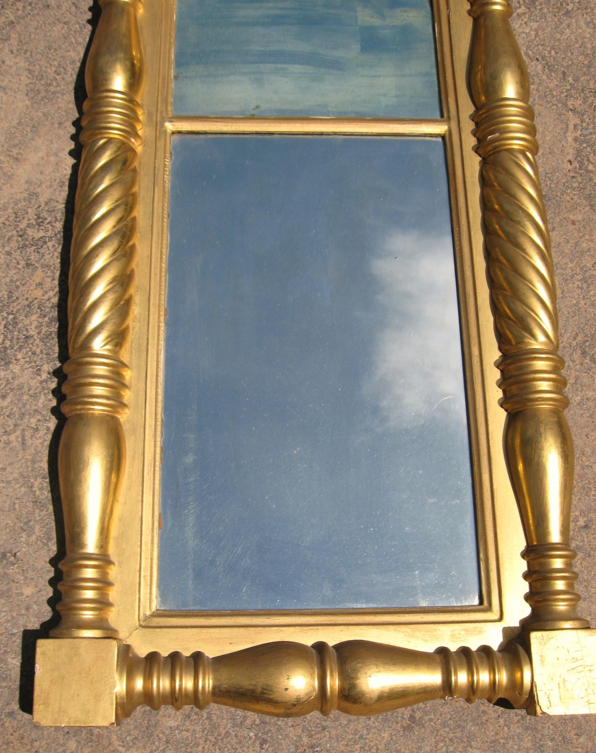 Neoklassizistischer 2-teiliger vergoldeter Pfeilerspiegel (Neoklassisch) im Angebot