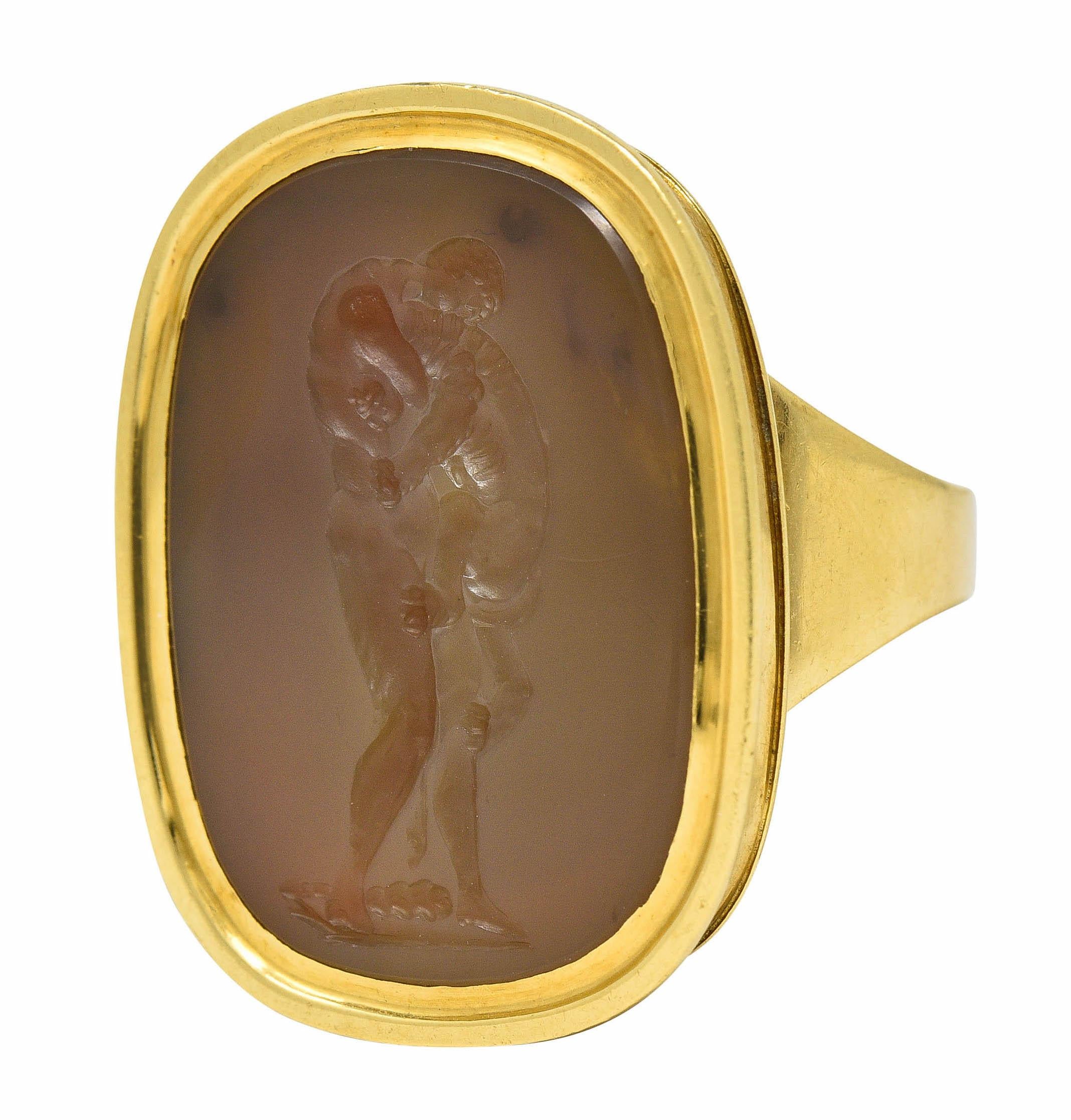 Women's or Men's Neoclassical Agate Intaglio 18 Karat Gold Hercules Nemean Lion Signet Ring