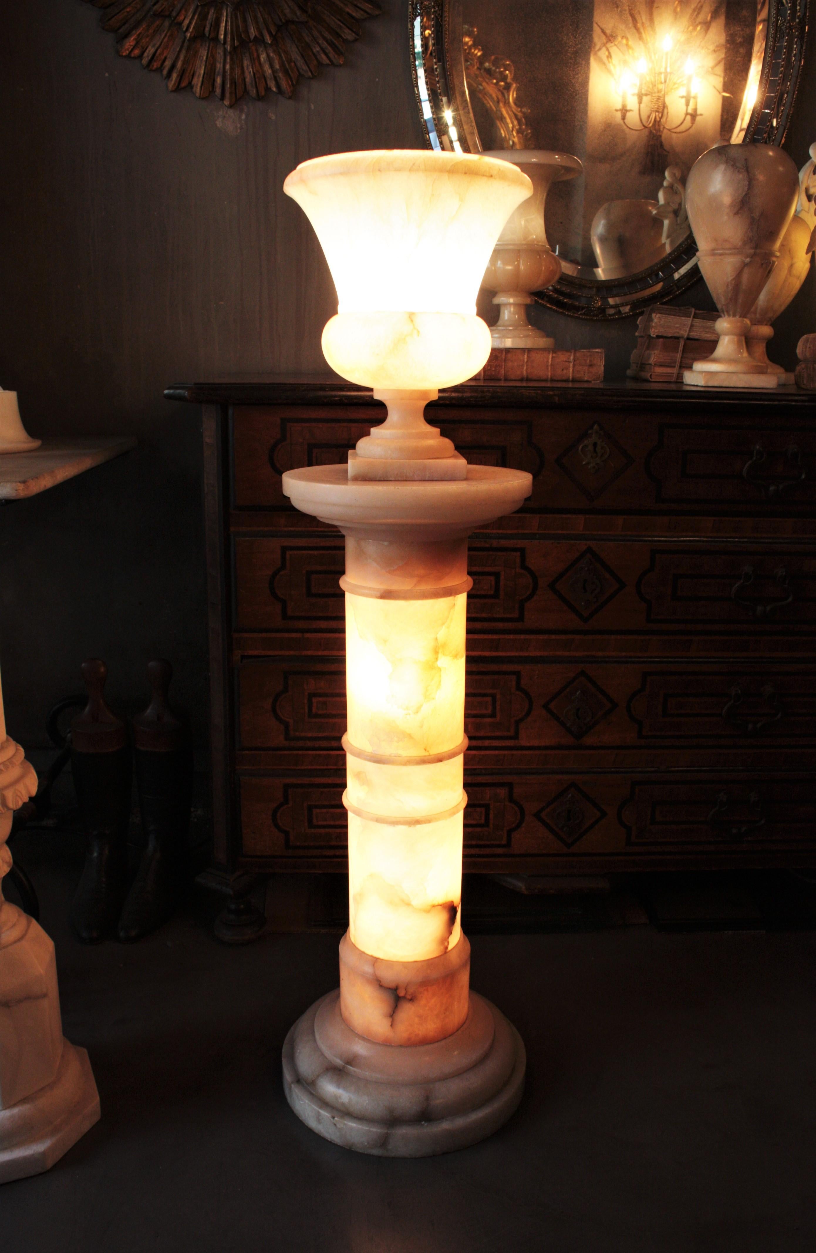 Italian Neoclassical Alabaster Urn Lamp on Column For Sale